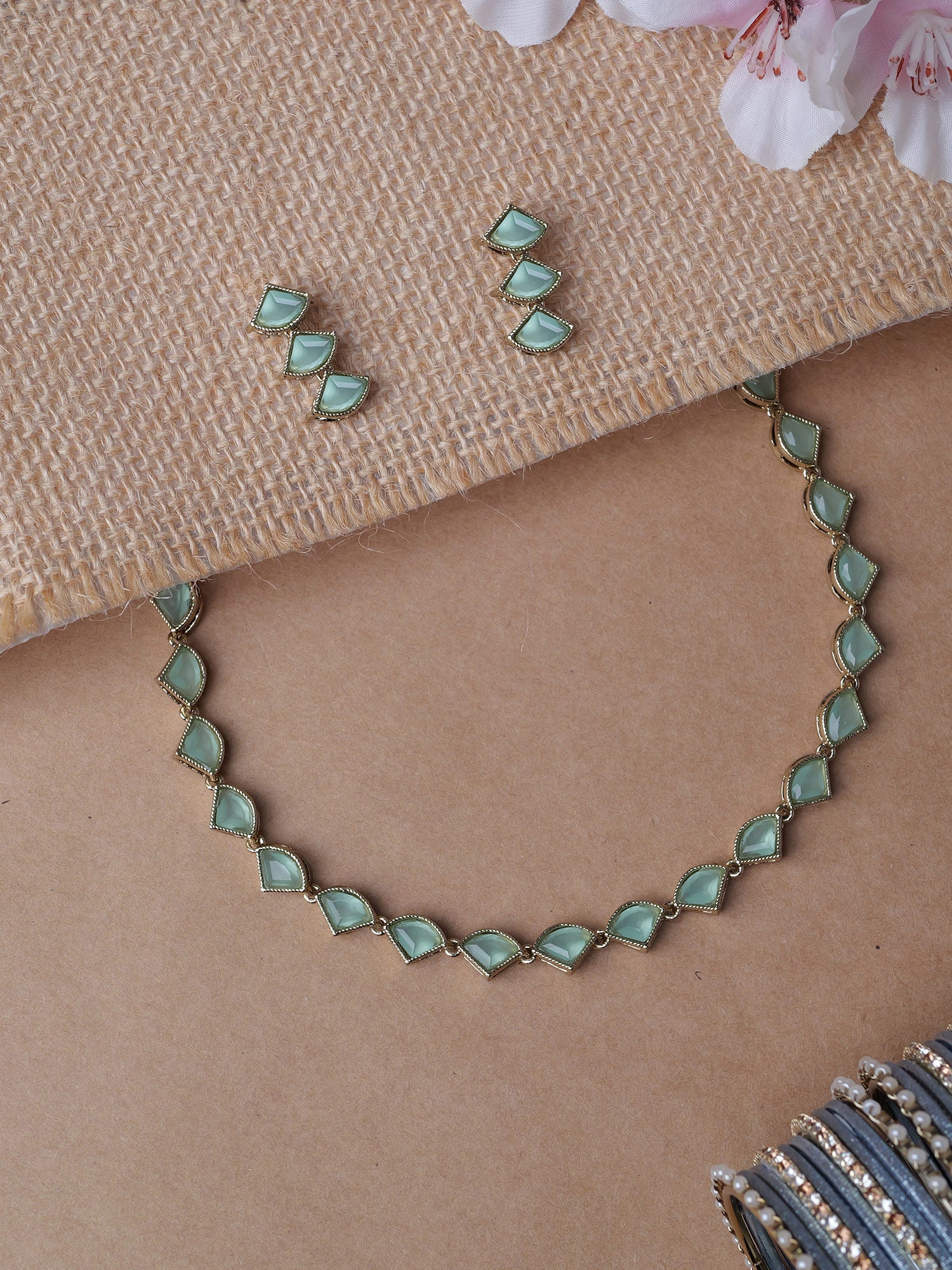 Aleena Simple Neclace Set in Light Blue