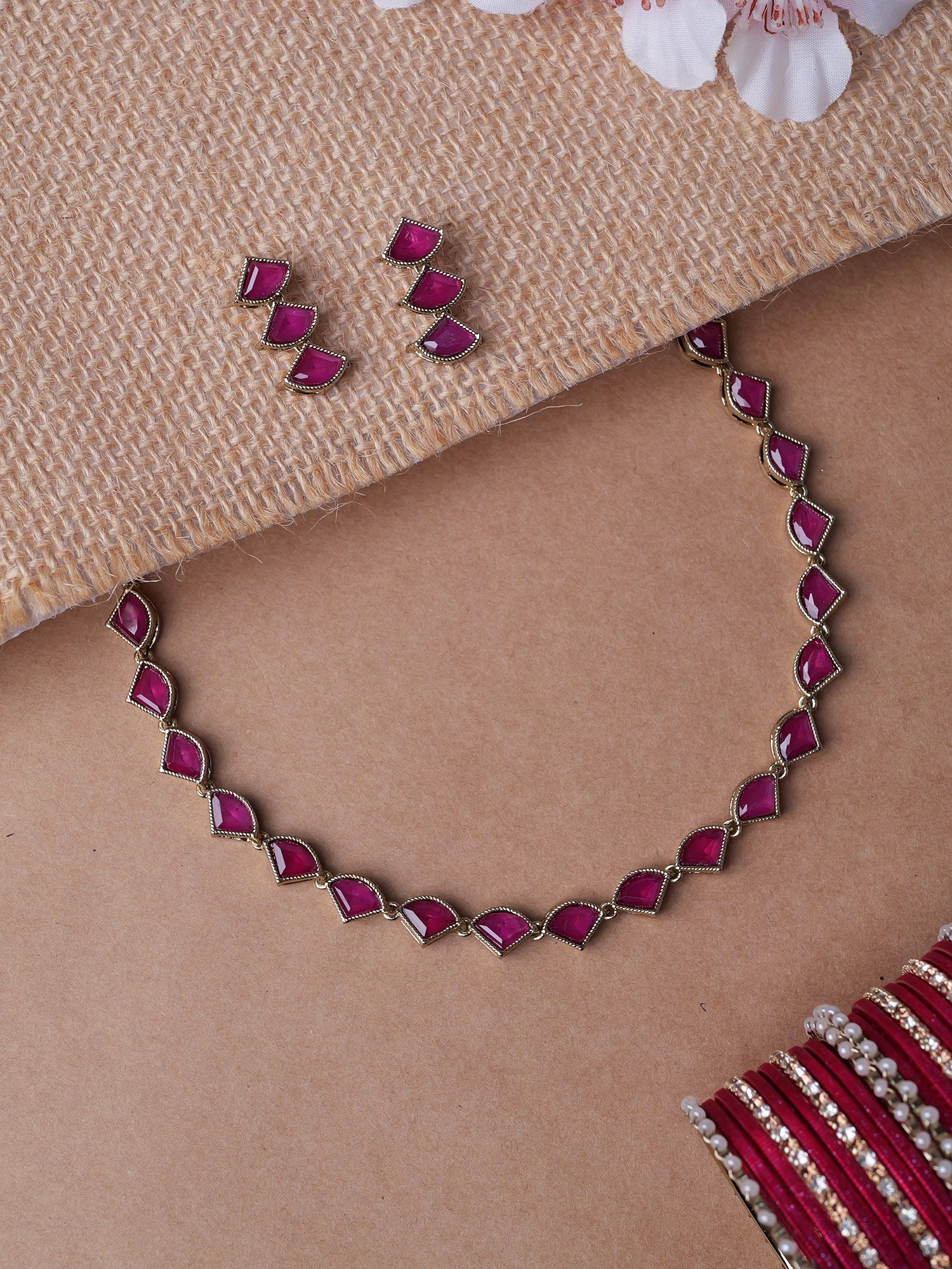 Aleena Simple Neclace Set in Ruby