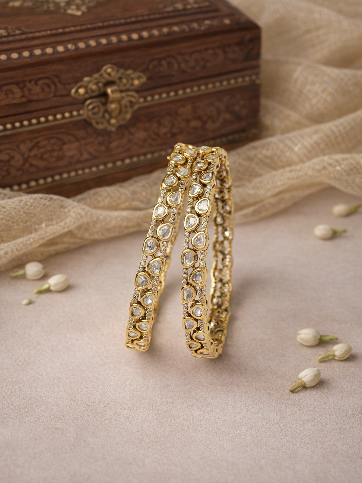 Aneira Kundan Bangles in White