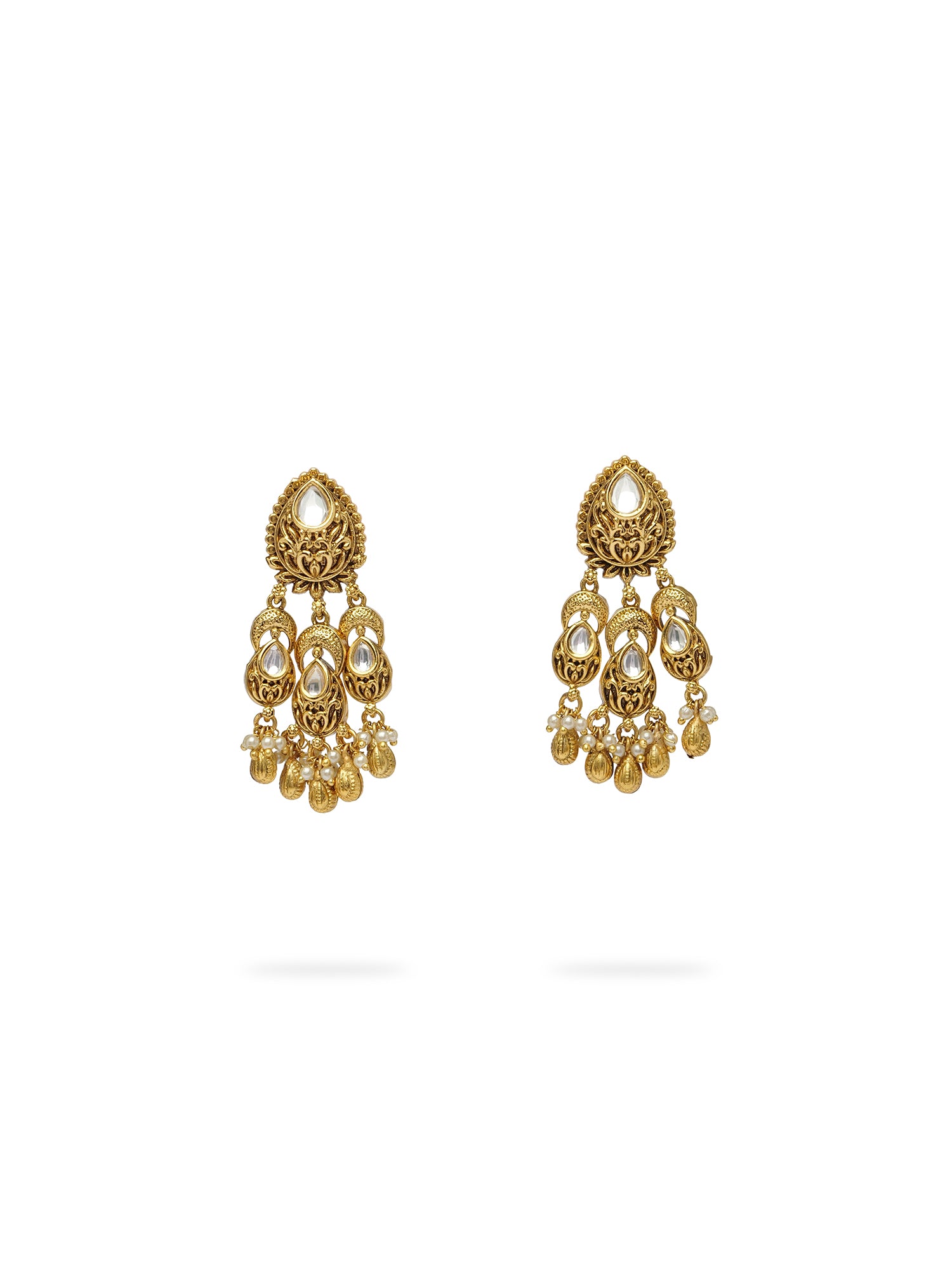 Anuradha Kundan Necklace Set in White