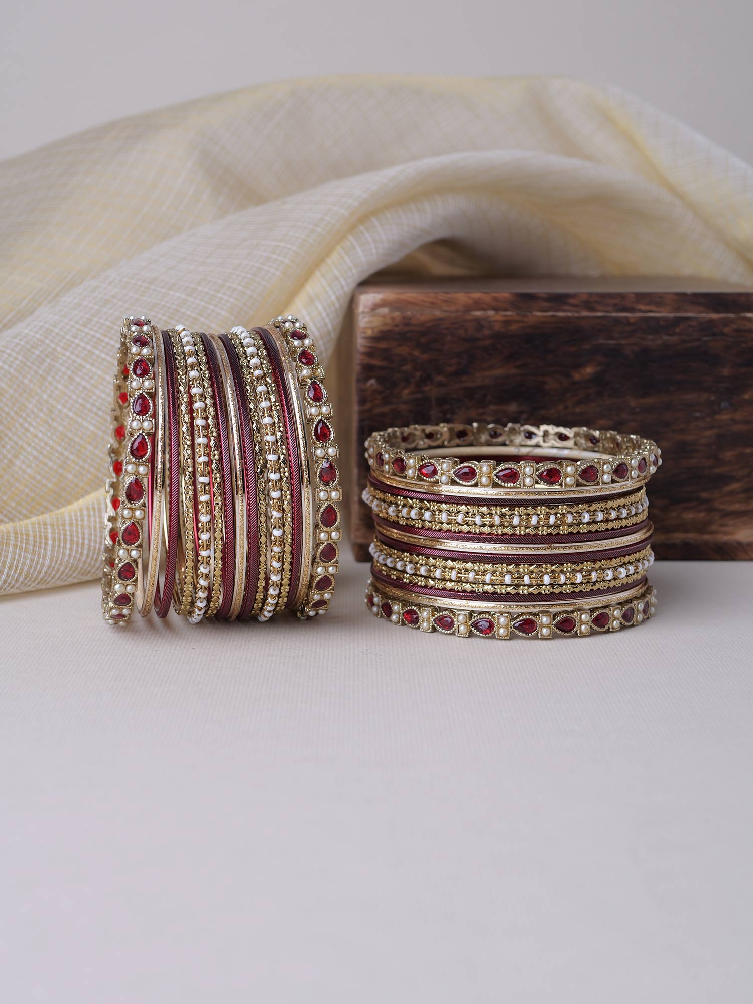 Arisha Bangle Set in Maroon