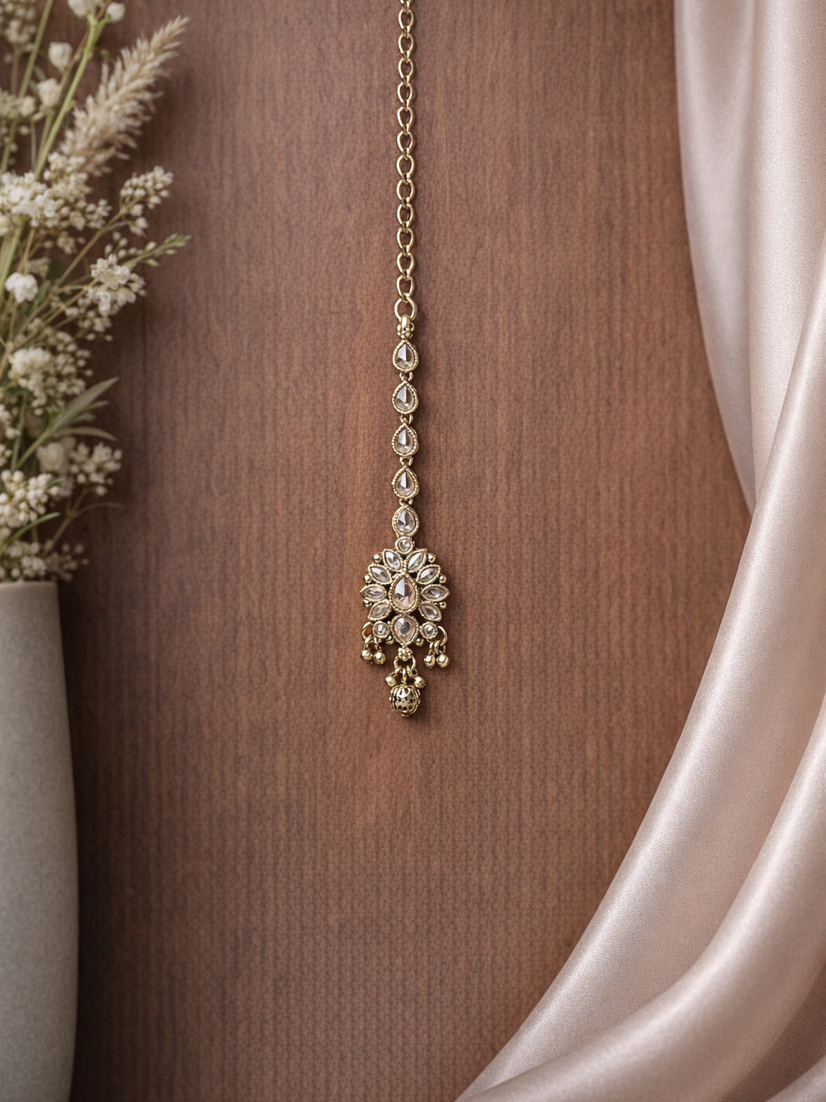 Arohi Maang Tikka in Antique Gold