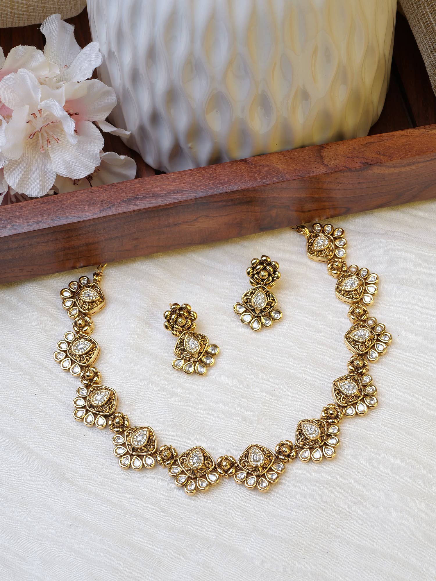 Arunika Kundan Necklace Set in White