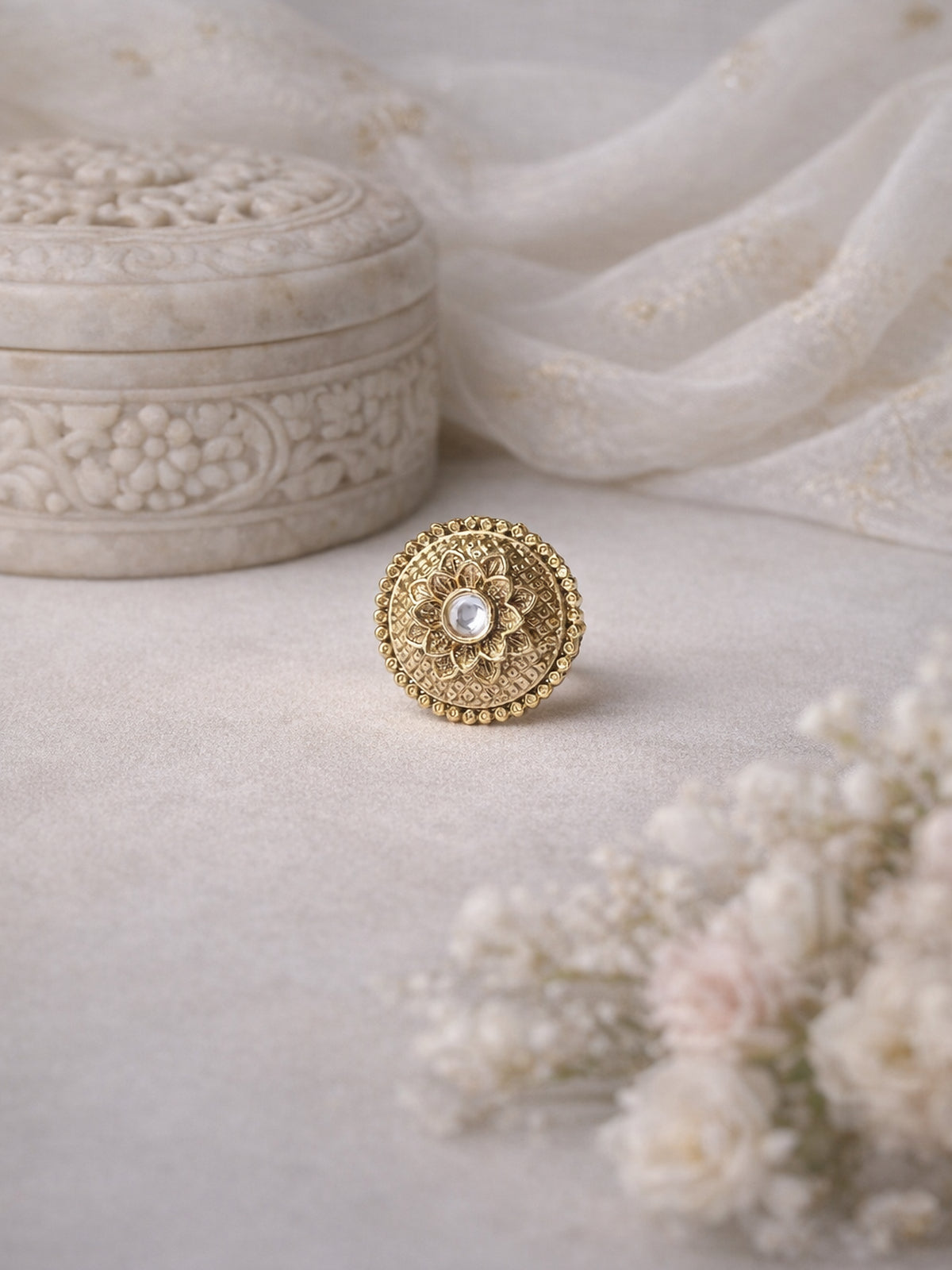 Asha Kundan Ring in White