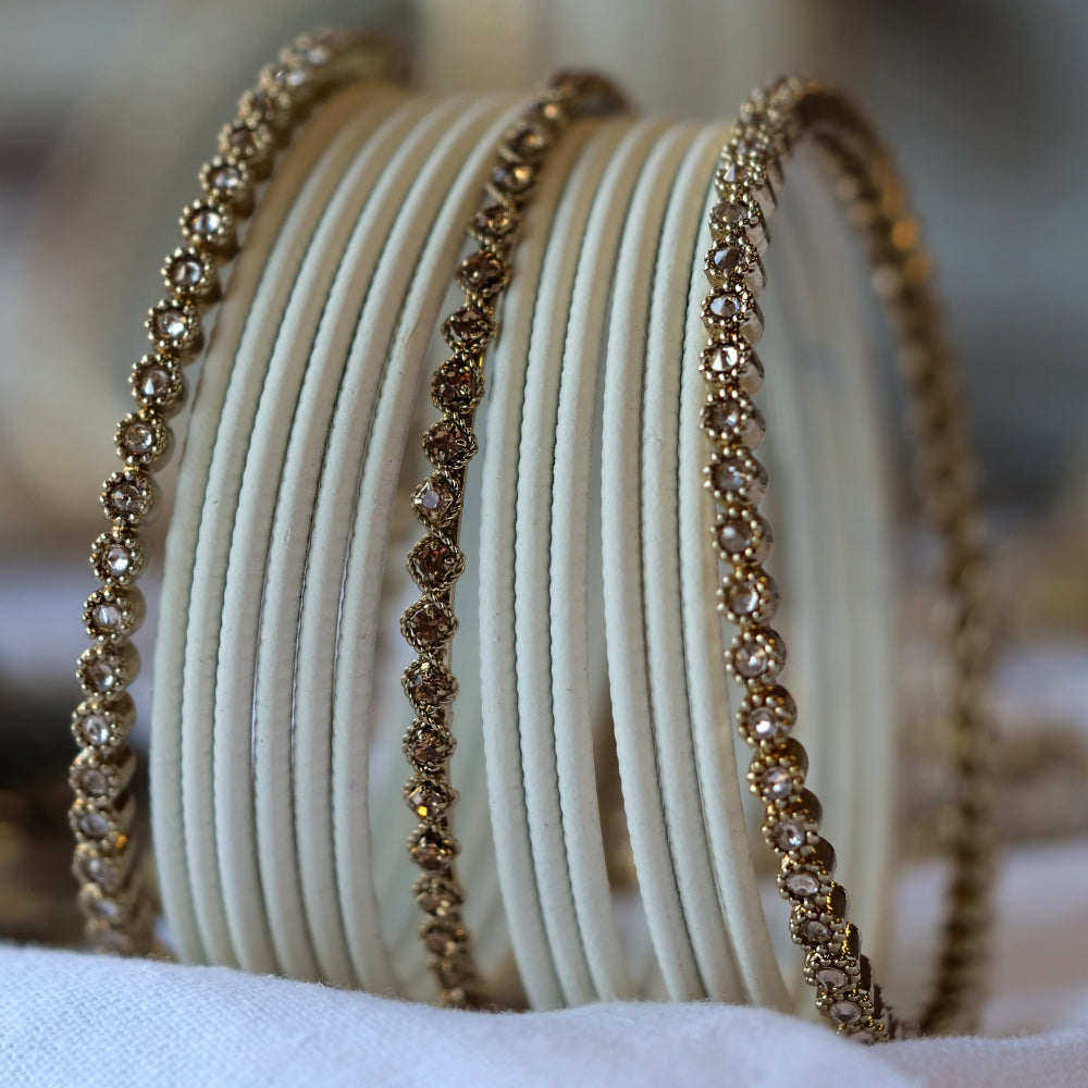 Radiant Bangle Set in White