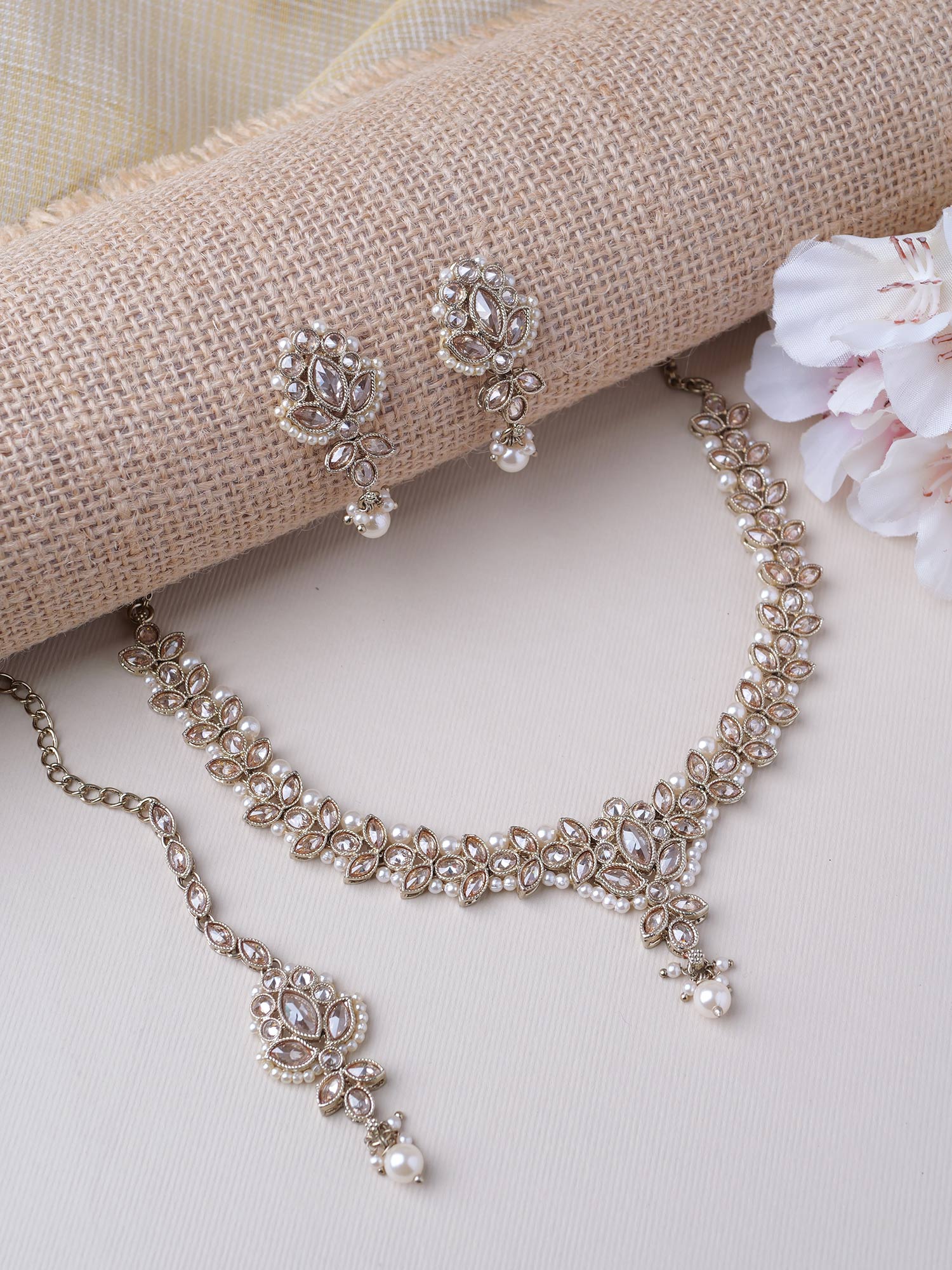 Bhavini Necklace Set in Champagne