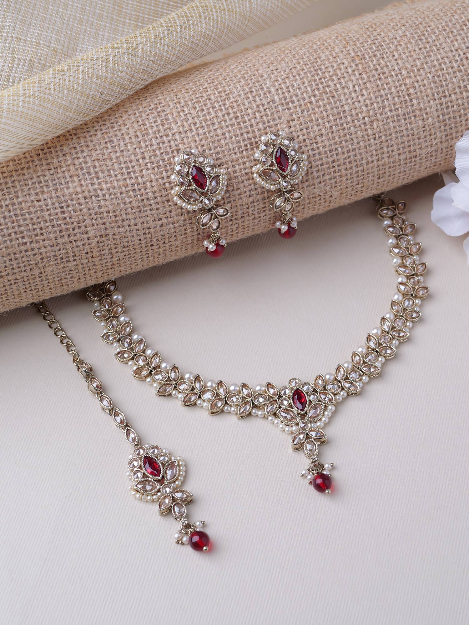 Bhavini Necklace Set in Maroon