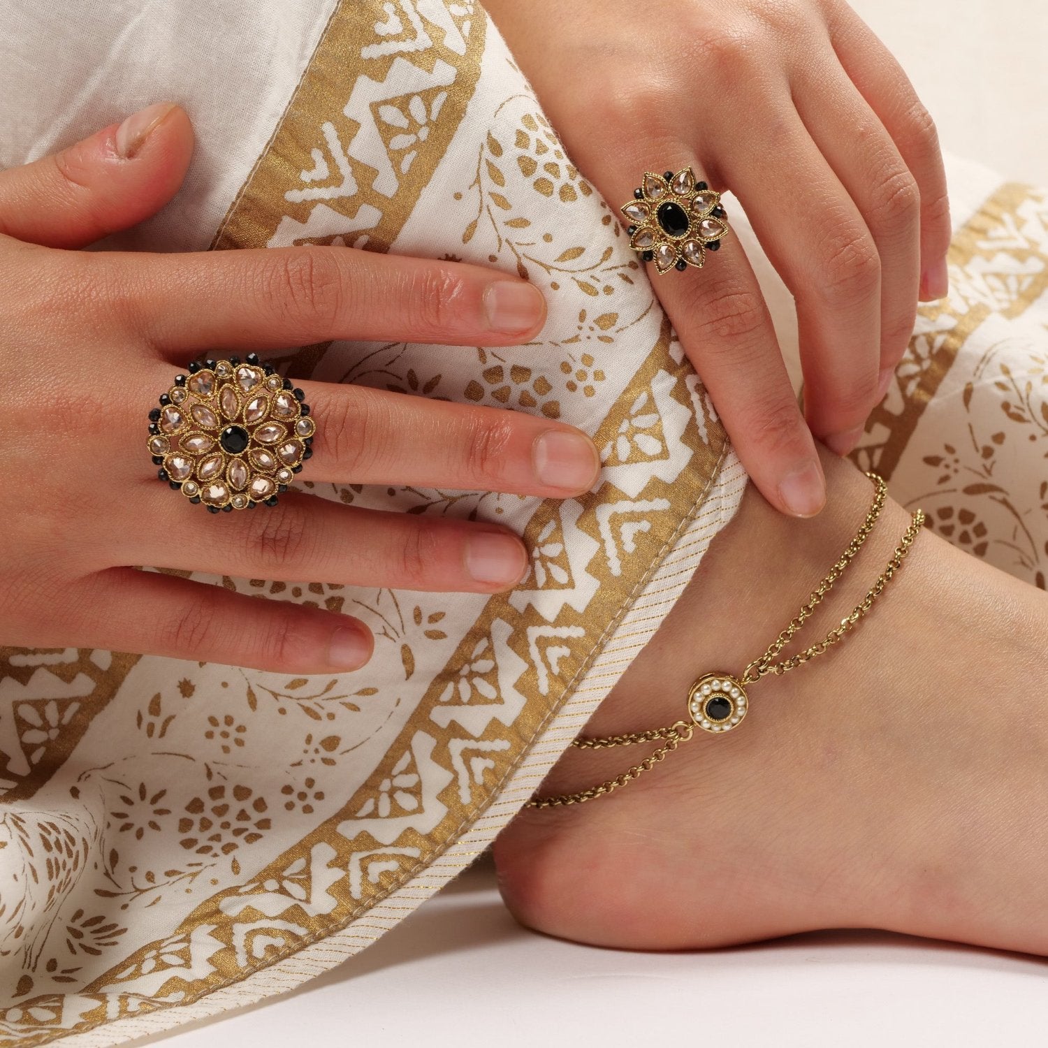 Classic Floral Oversized Ring in Black