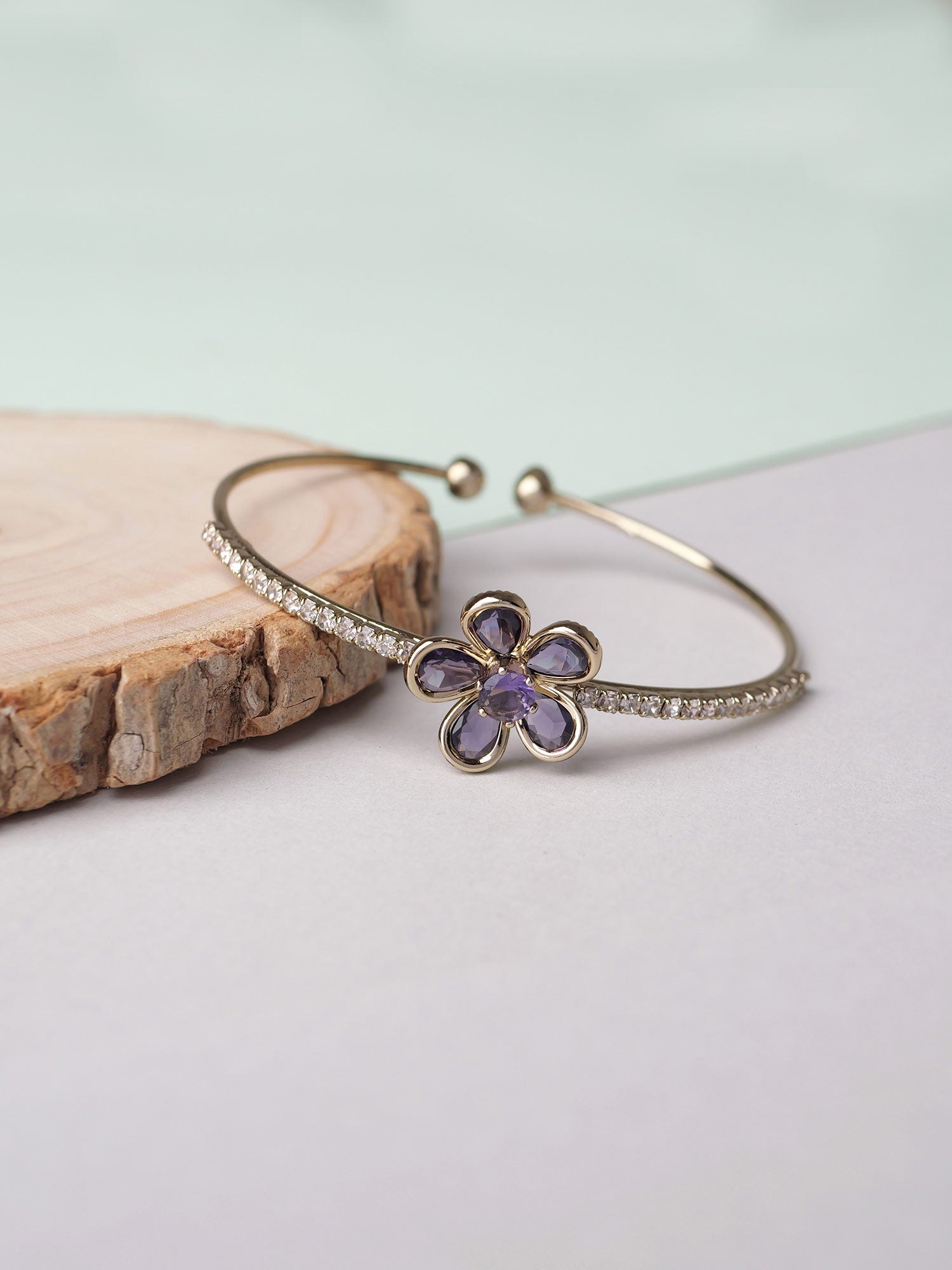 Daisy Children's Bracelet in Light Purple