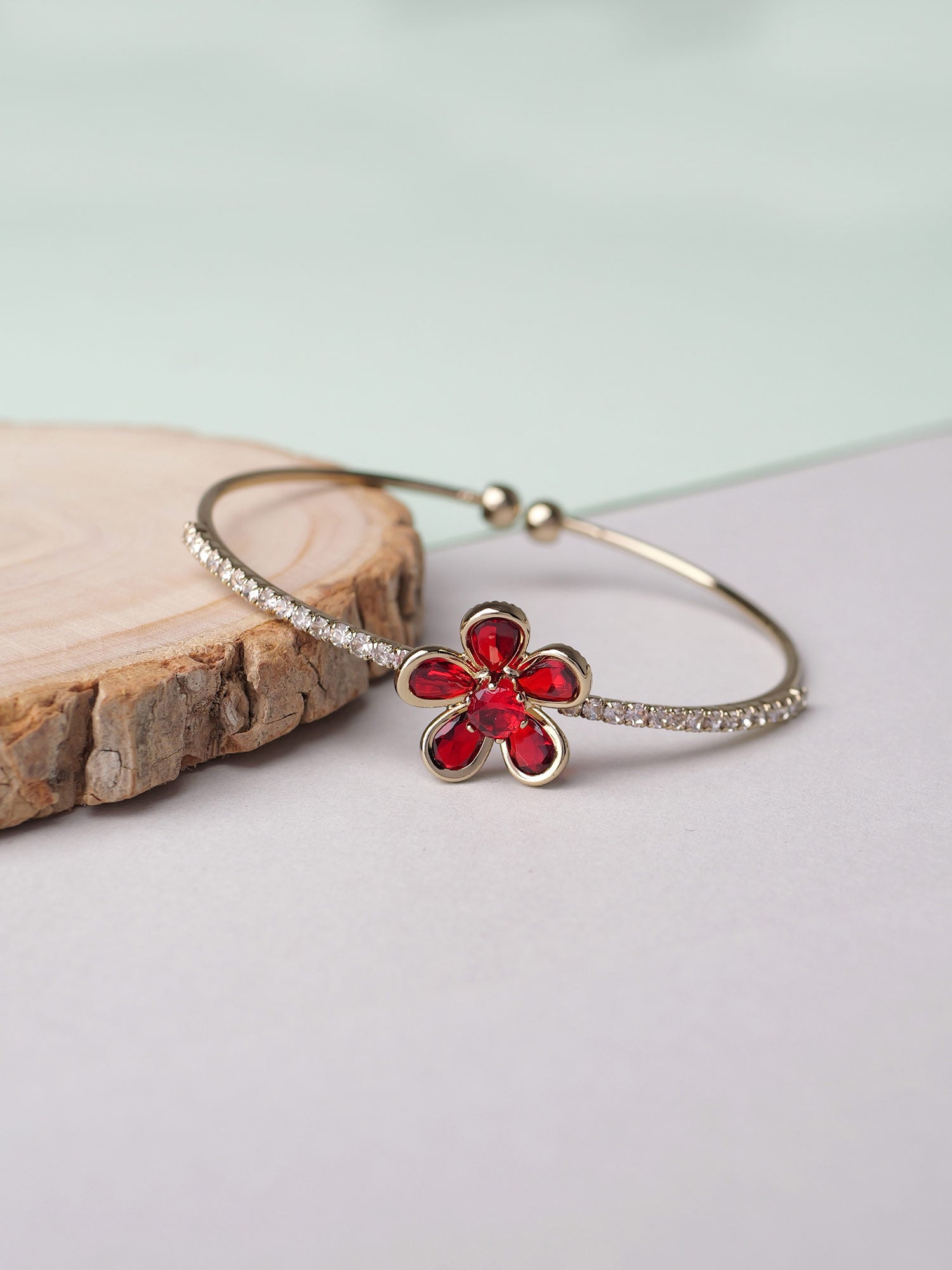 Daisy Children's Bracelet in Maroon