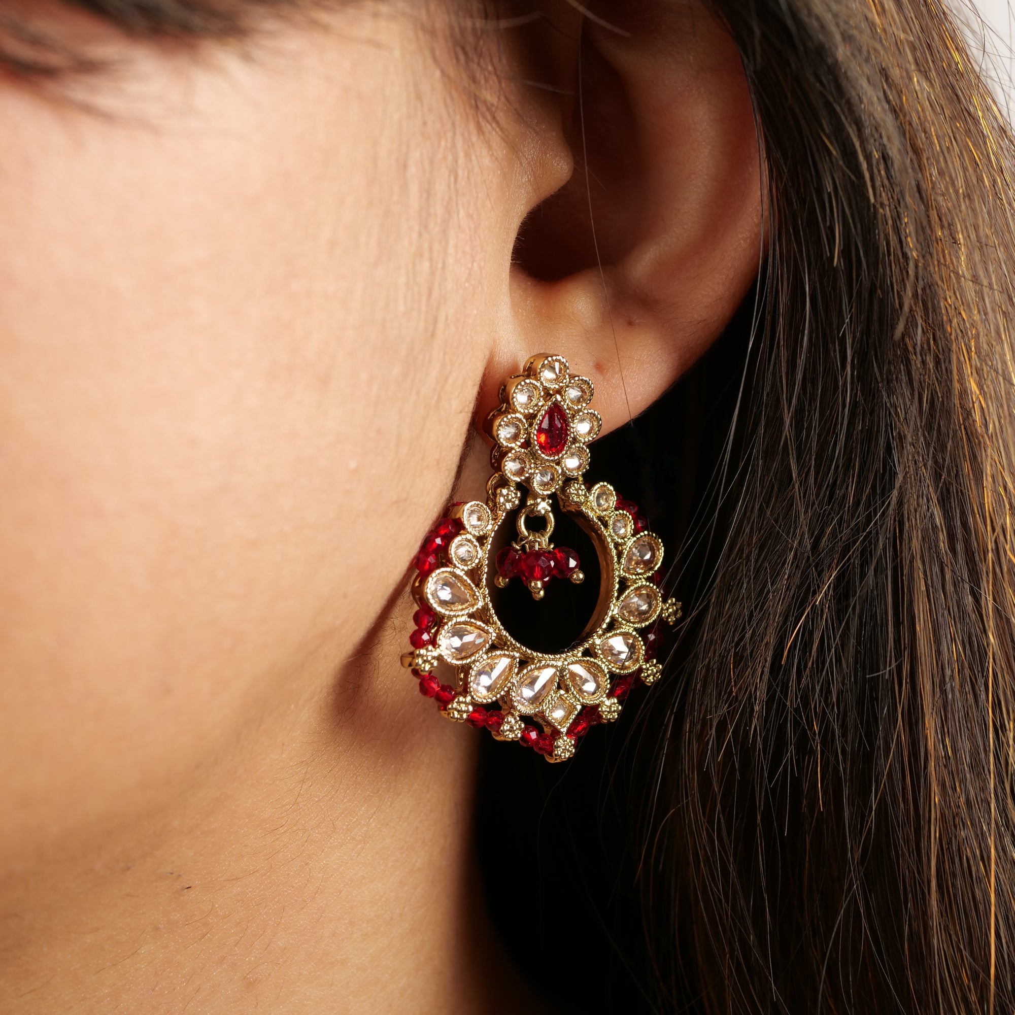 Ethnic Bead-Edge Earrings in Maroon