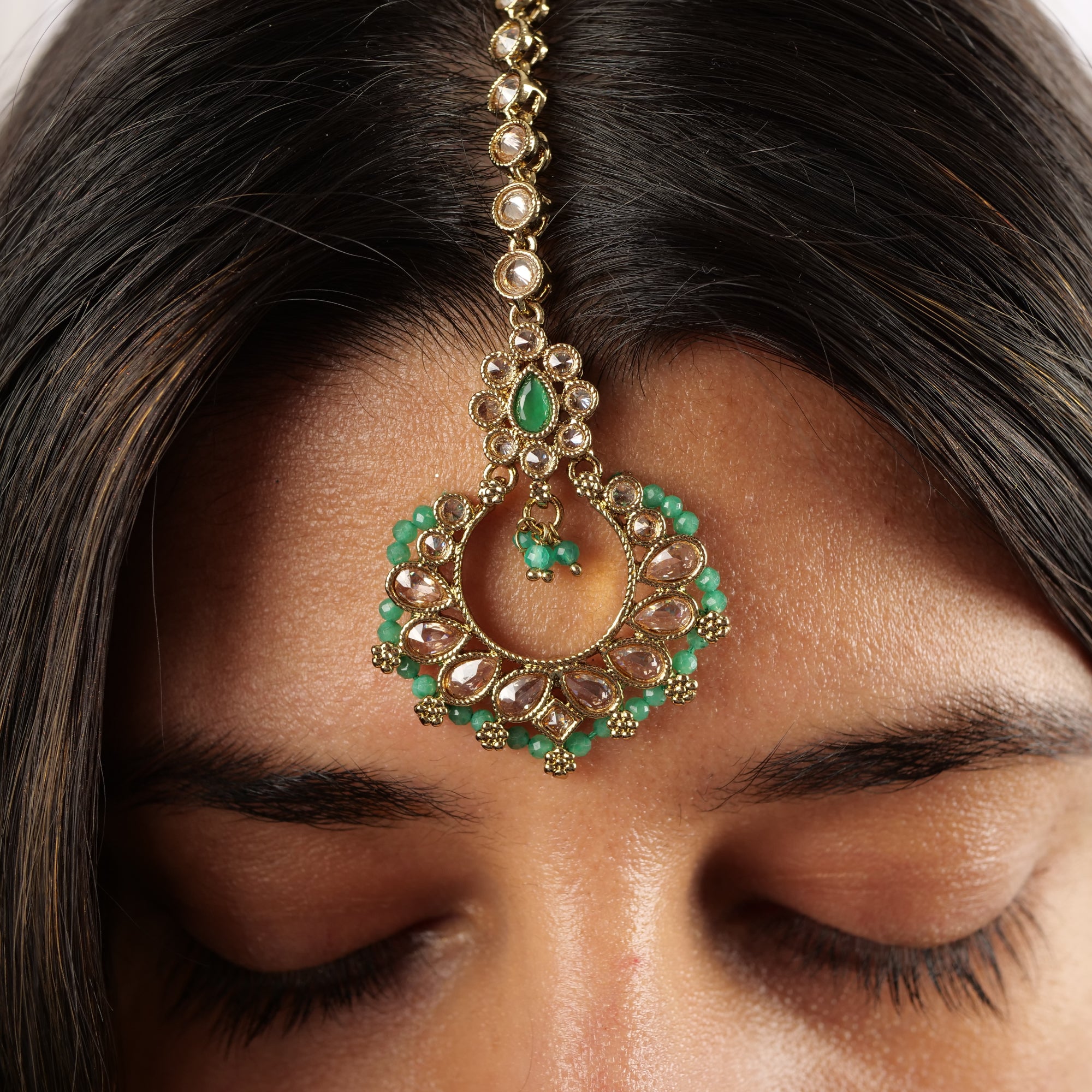 Ethnic Bead-Edge Maang Tikka in Green