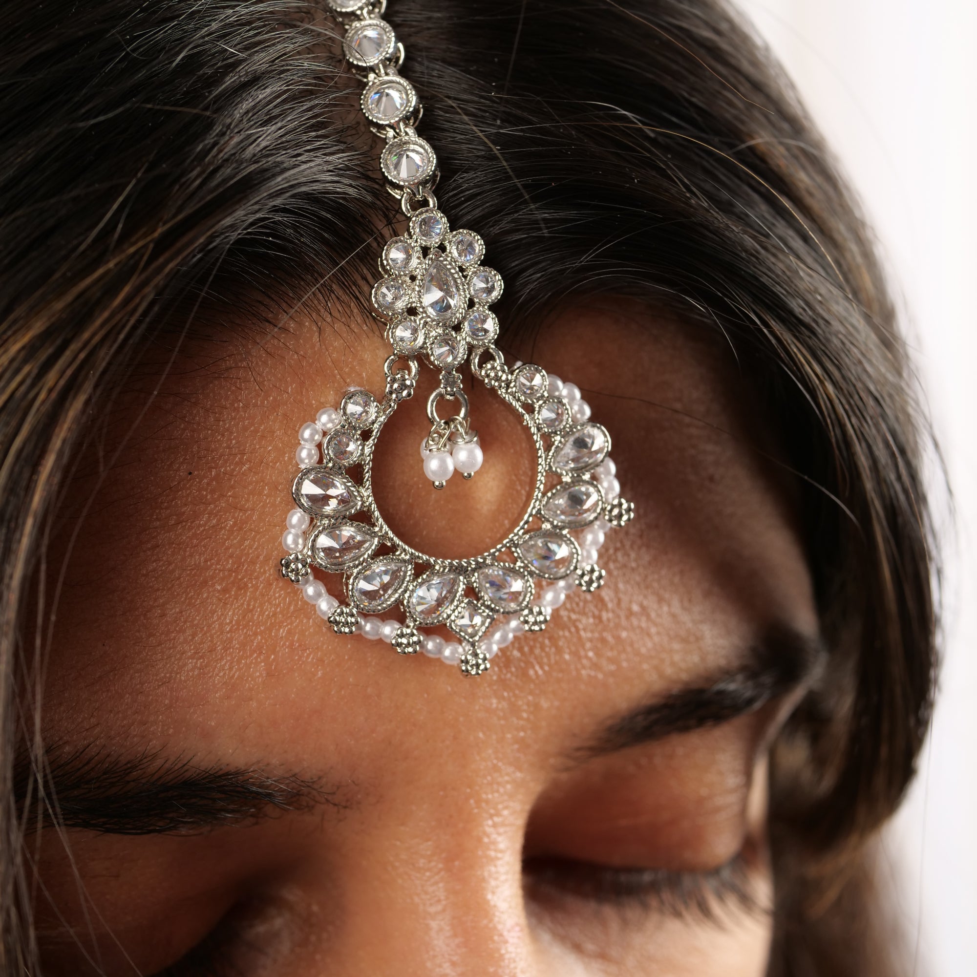 Ethnic Bead-Edge Maang Tikka in Rhodium