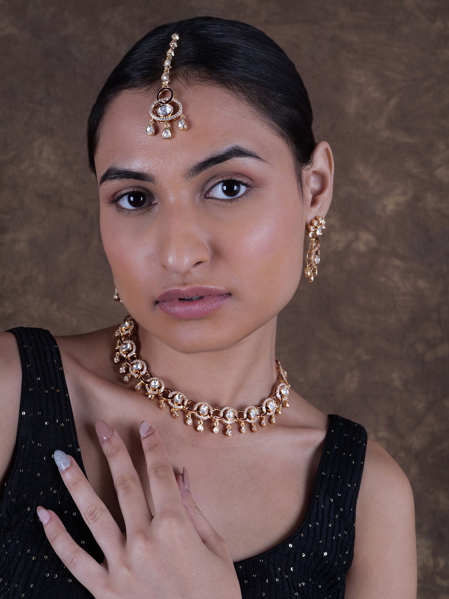 Farah Kundan Necklace Set in Maroon