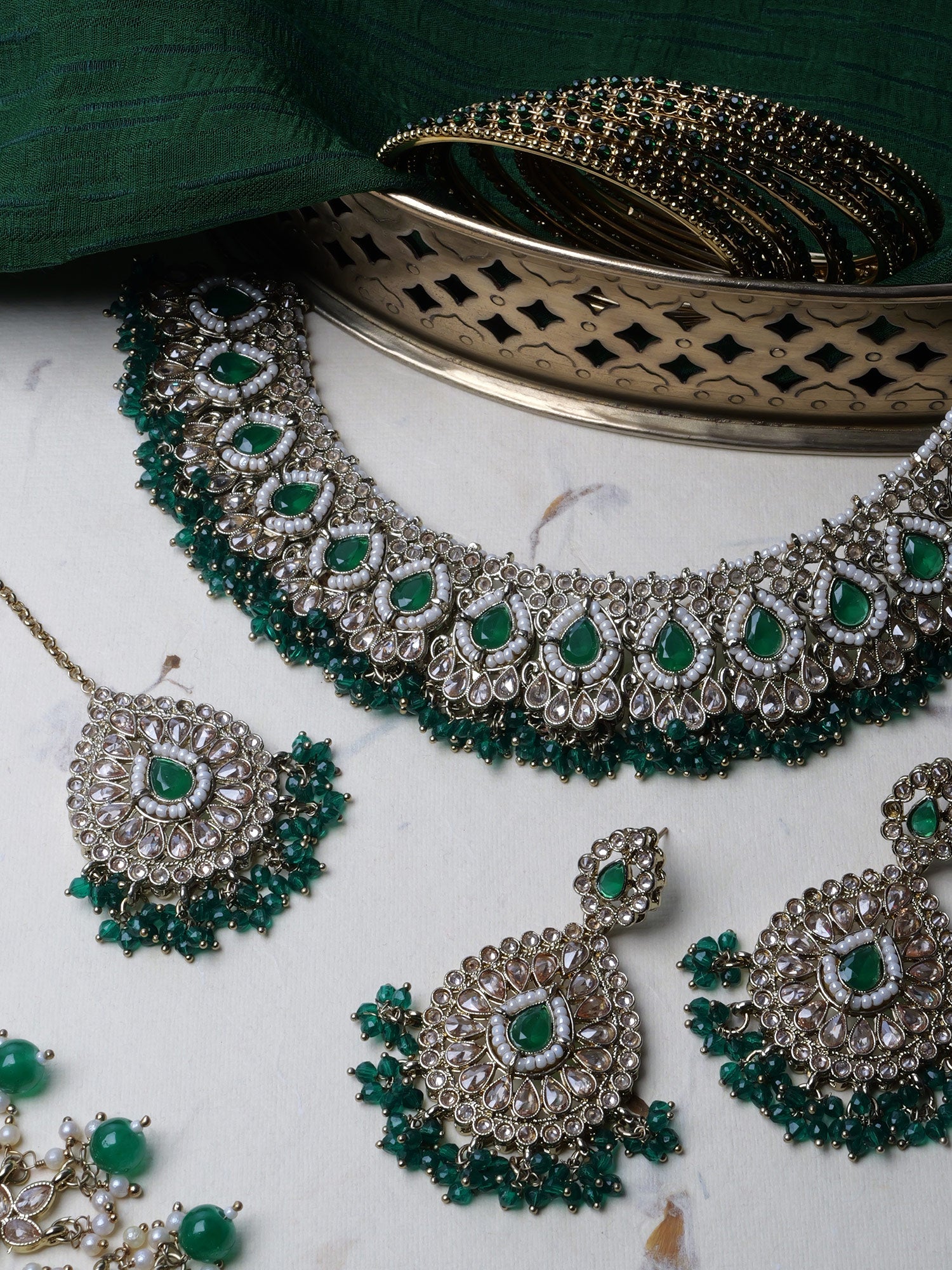 Fareeha Necklace Set in Green