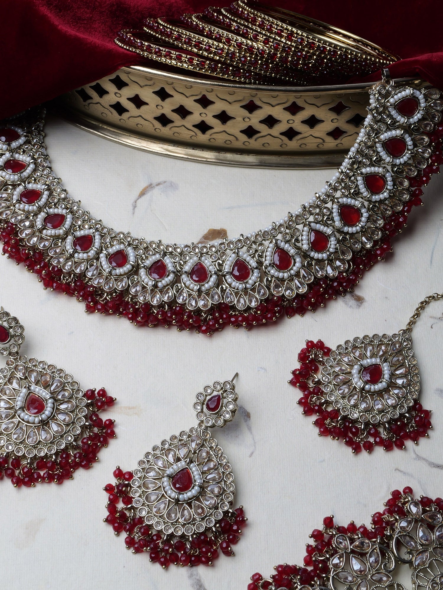 Fareeha Necklace Set in Maroon