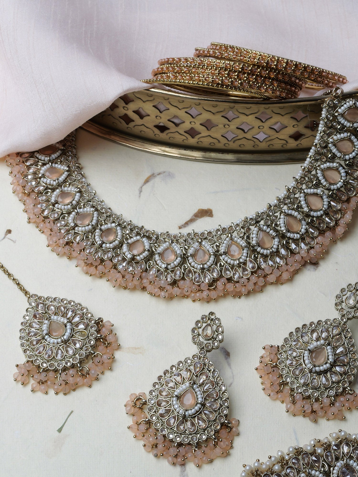 Fareeha Necklace Set in Peach