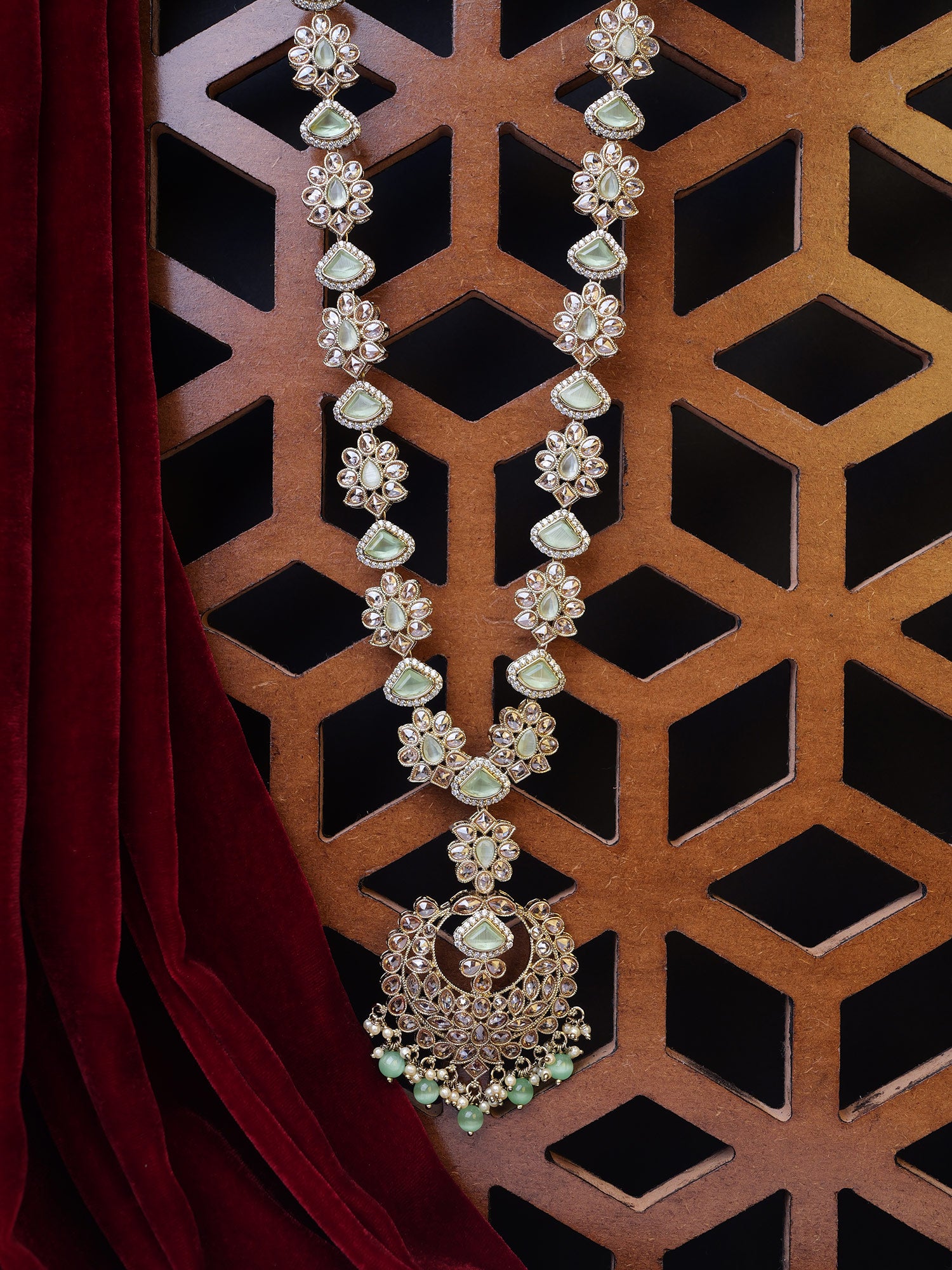 Ferozah Rani Haar in Mint and Antique Gold