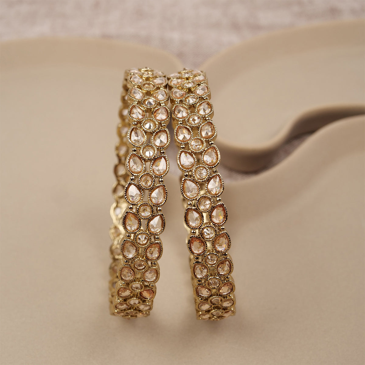 Gulabi_Crystal_Kadas_in_Light_Topaz