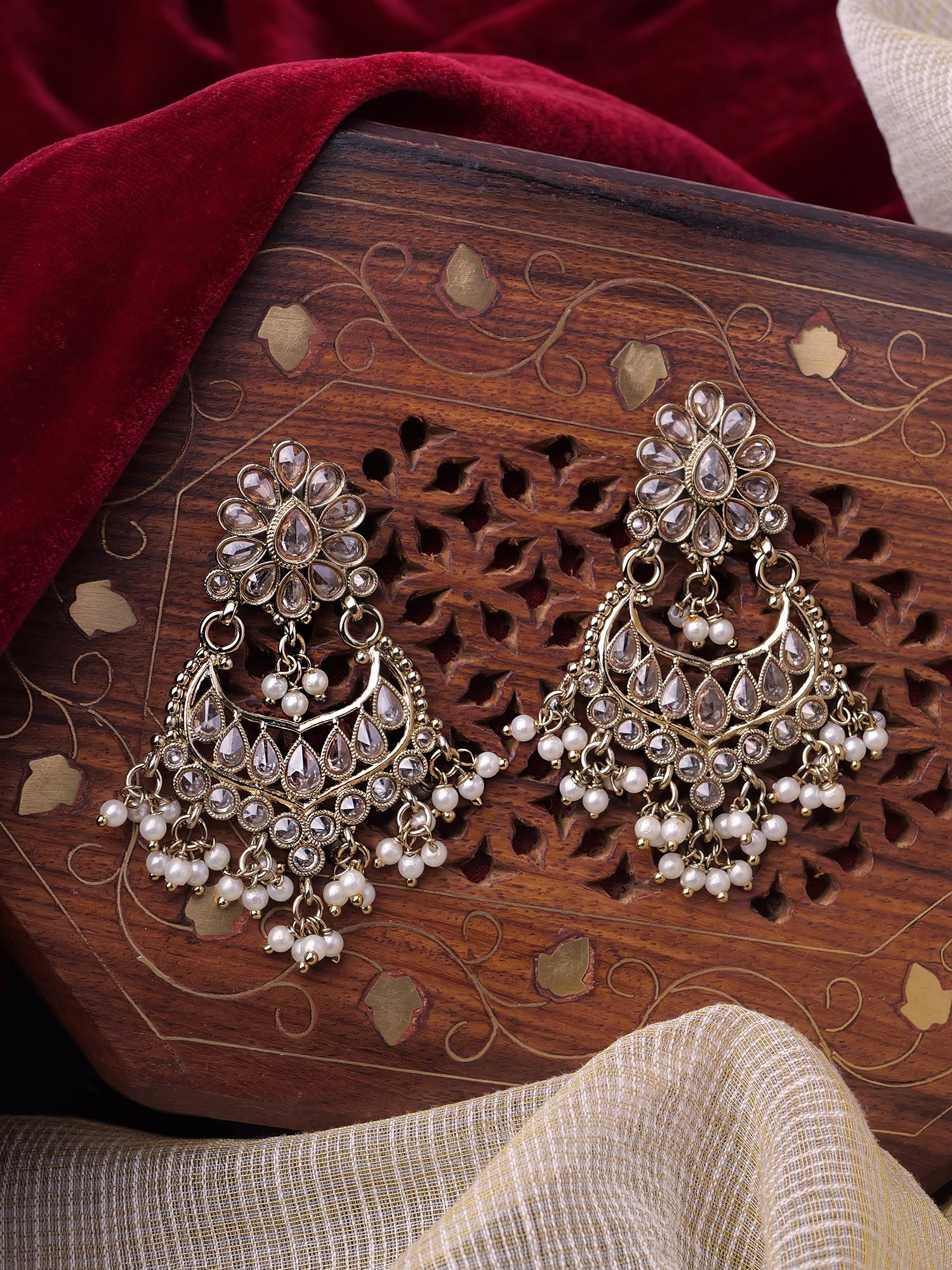 Gulnaz Chandbali Earrings in Champagne