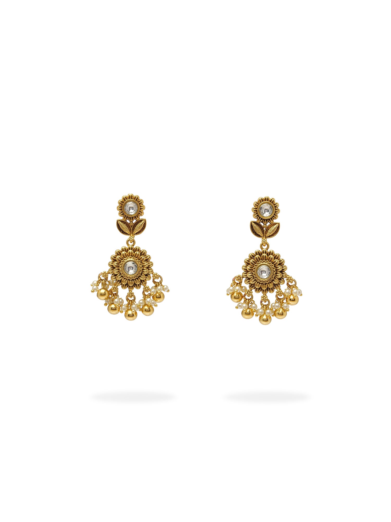 Harini Necklace Set in White and Gold Oxidised