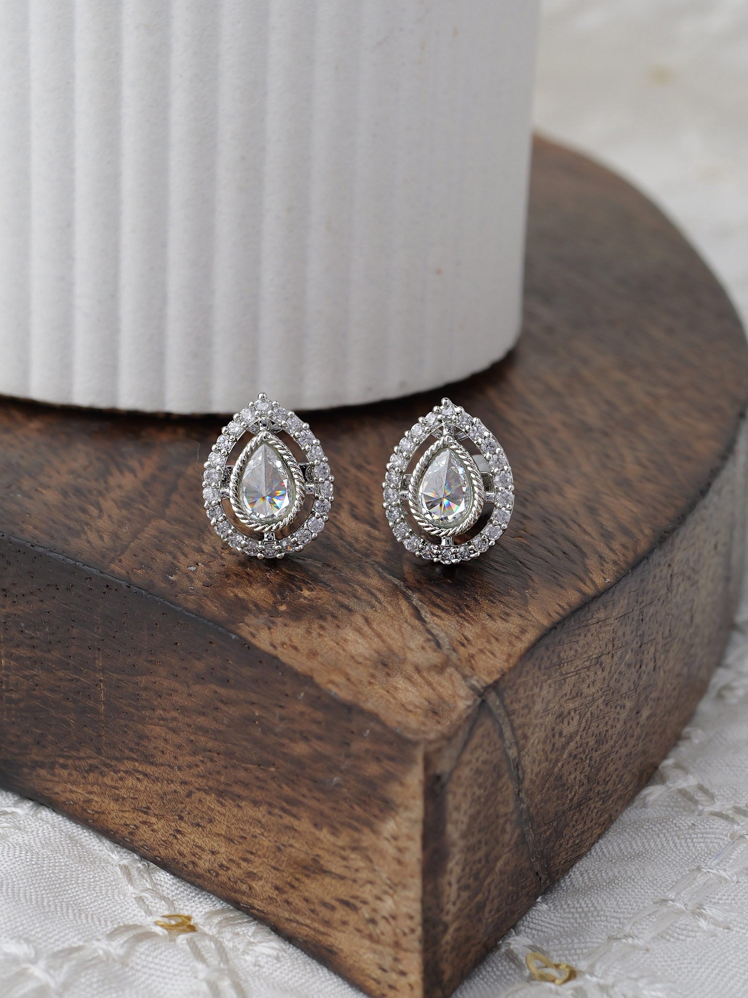 Heeral Crystal Ear Studs in Rhodium