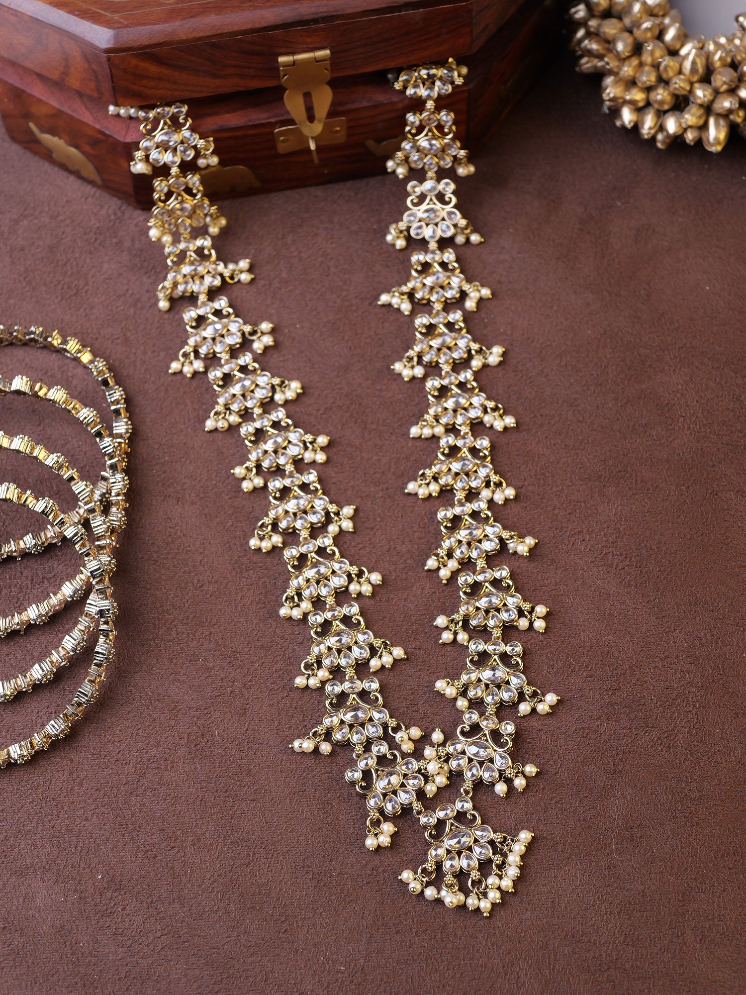 Imara Rani Haar in Champagne and Antique Gold