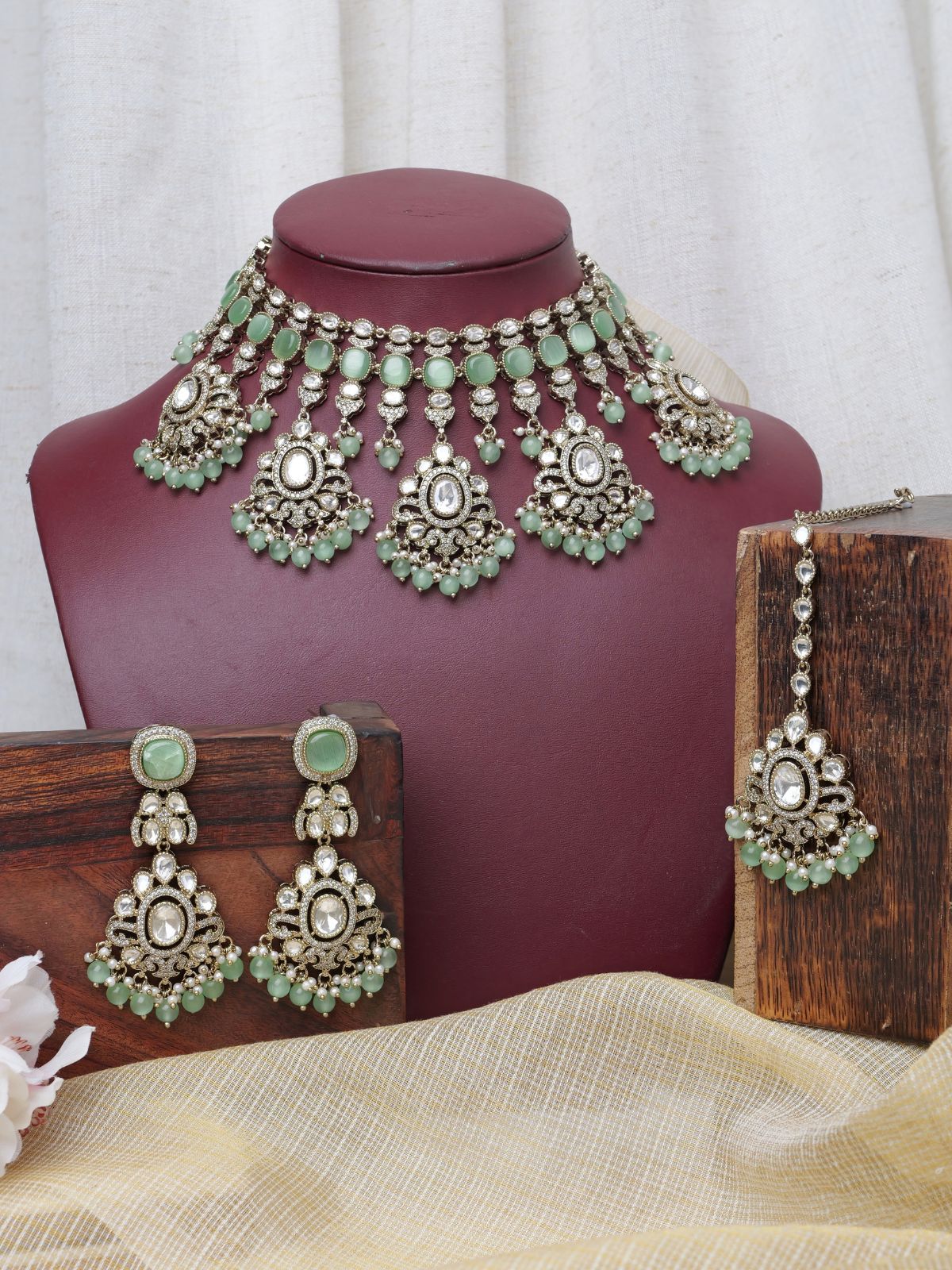 Jahanara Bridal Necklace Set in Mint and Antique Gold