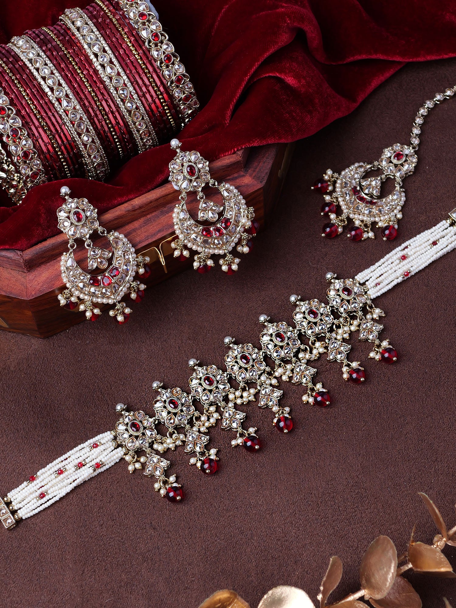 Jayani Choker Set in Pearl and Maroon