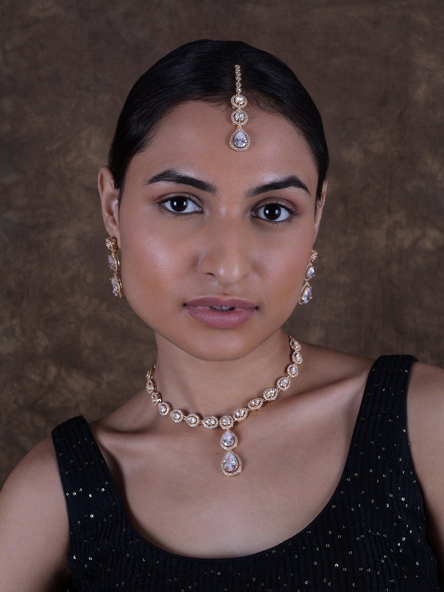 Kirana Kundan Necklace Set in White