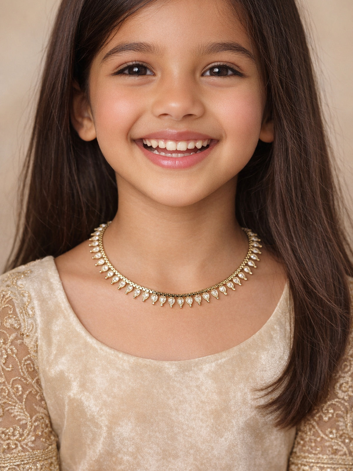 Luna Necklace in White