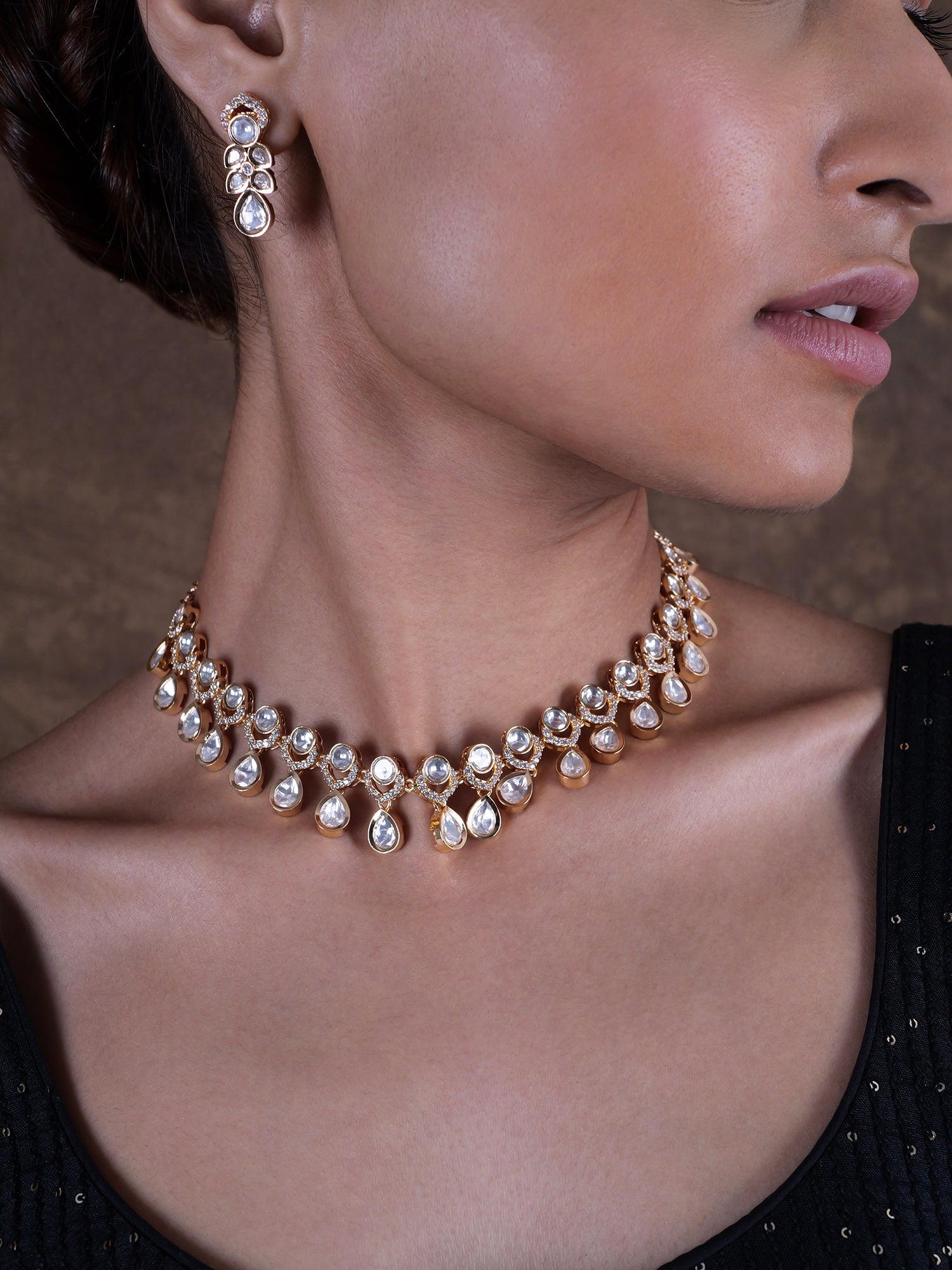 Mahi Kundan Necklace Set in White