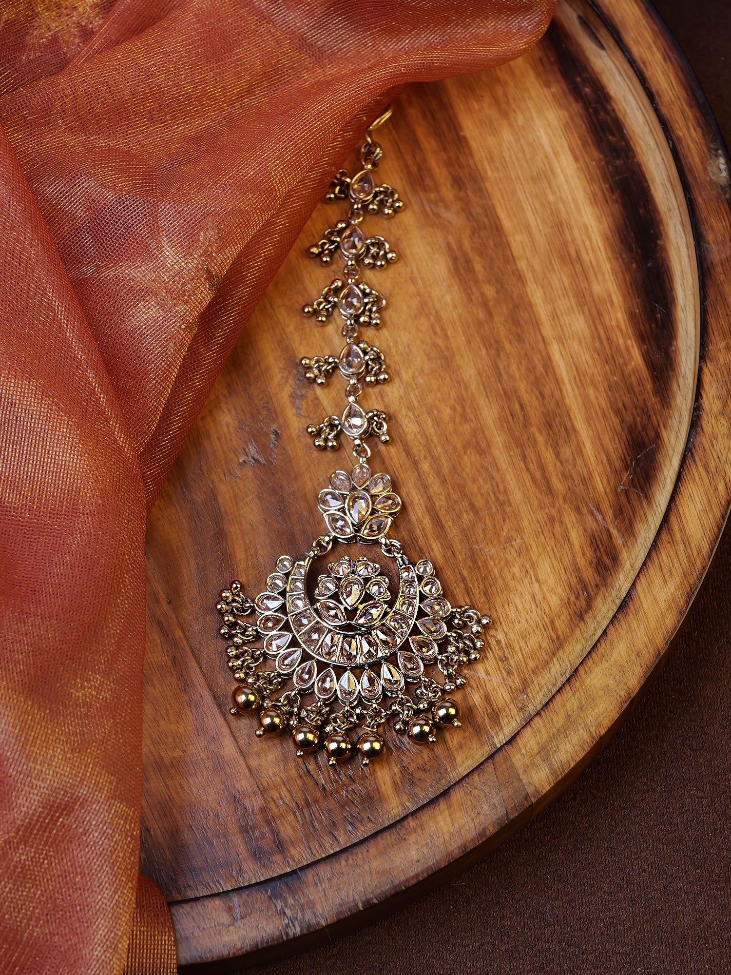 Mehreen Chand Maang Tikka in Antique Gold