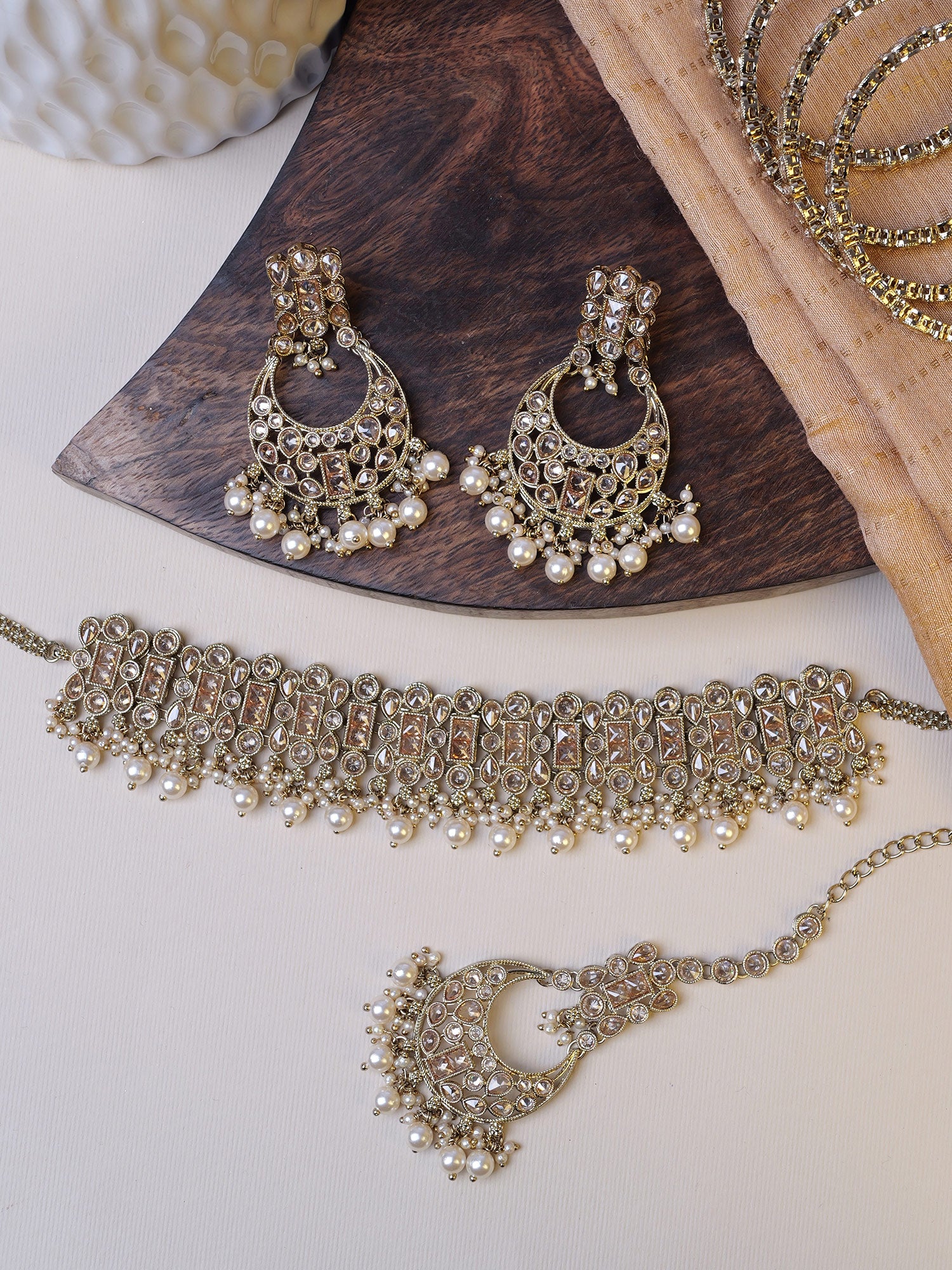 Mina Choker Set in Pearl and Champagne