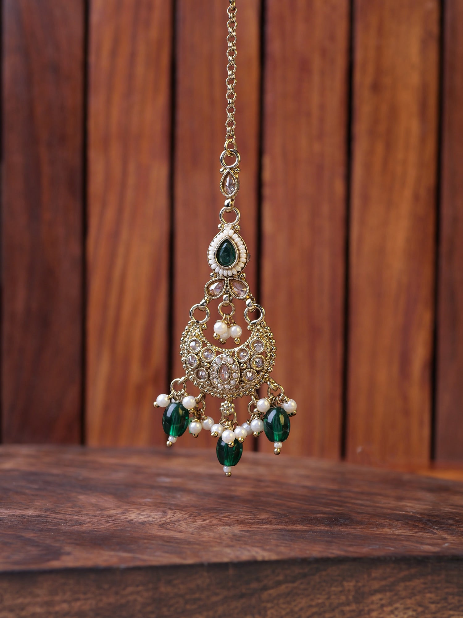 Nayla Pearl Maang Tikka in Green