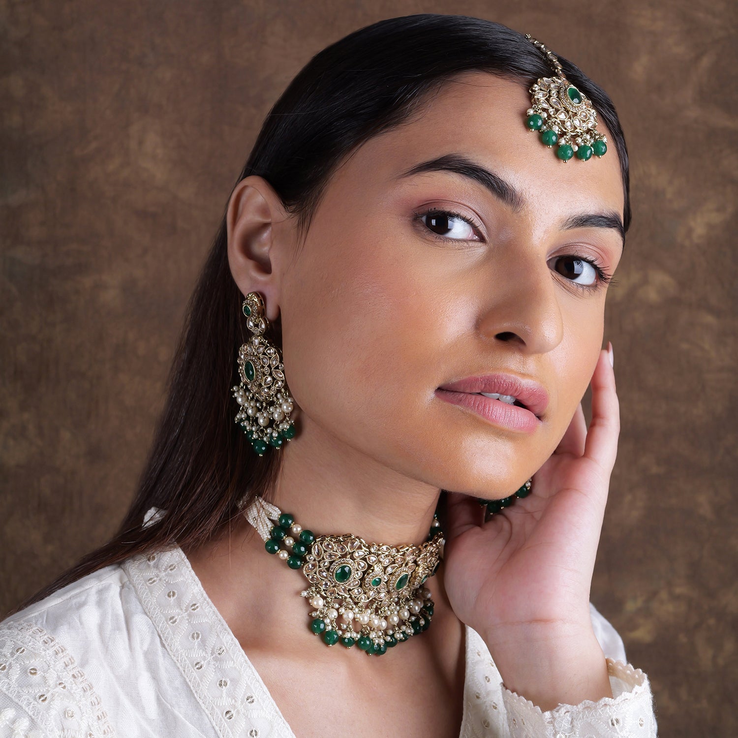 Neelmani Choker Set in Green