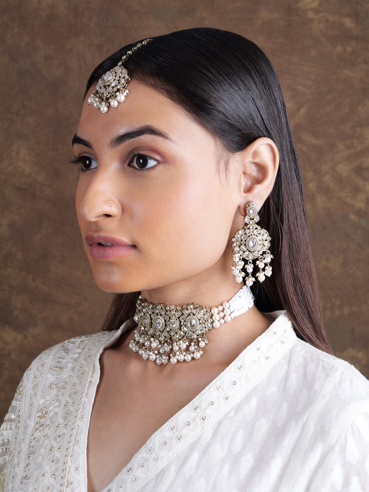Neelmani Necklace Set in White