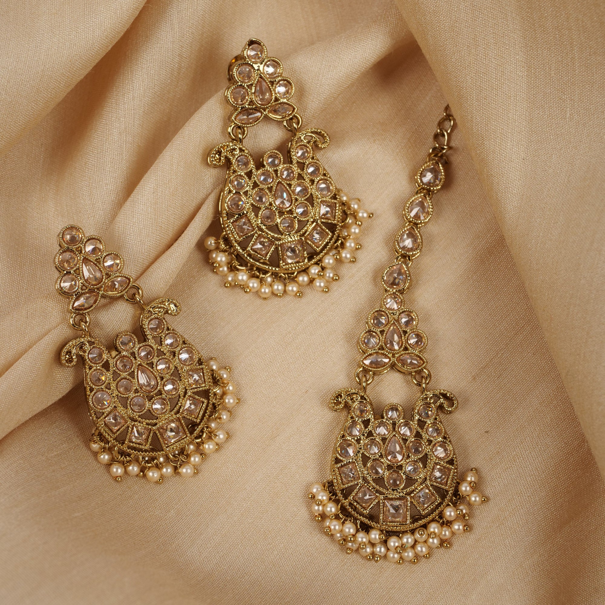 Neha Small Crystal Maang Tikka in Champagne