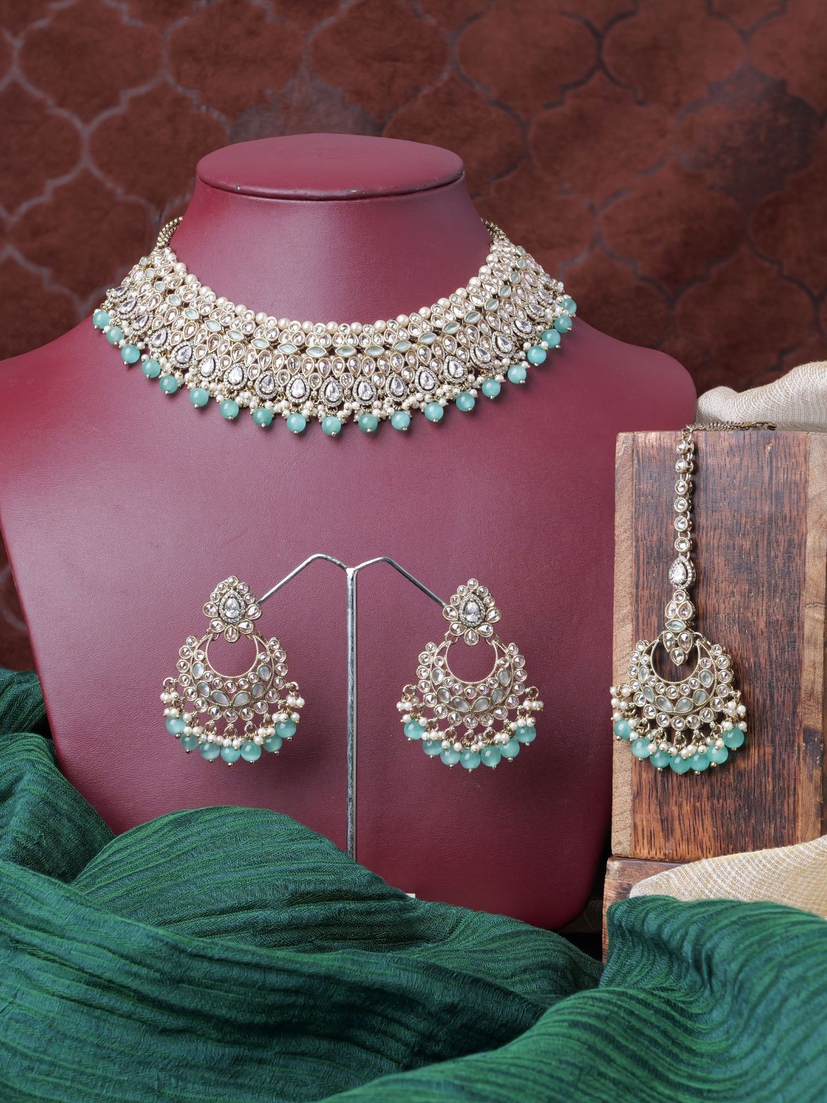 Nivedi Necklace Set in Light Blue