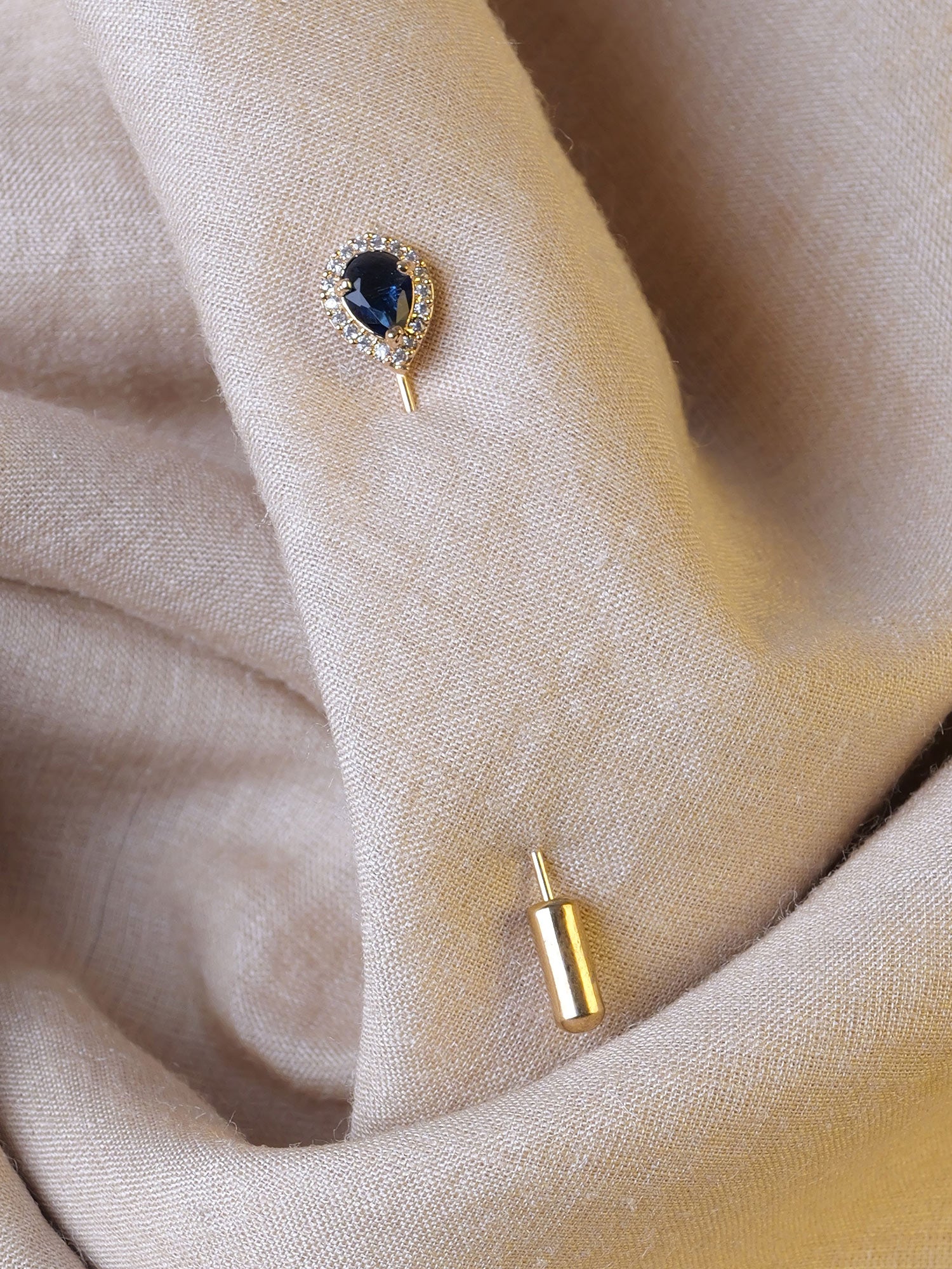 Nova Scarf Pin in Navy Blue