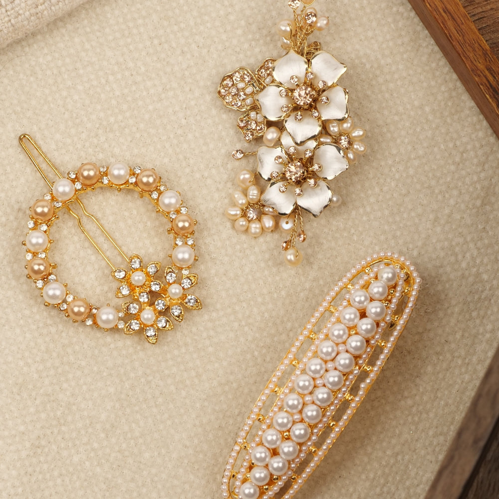 Blossom Hair Pin in Pearl