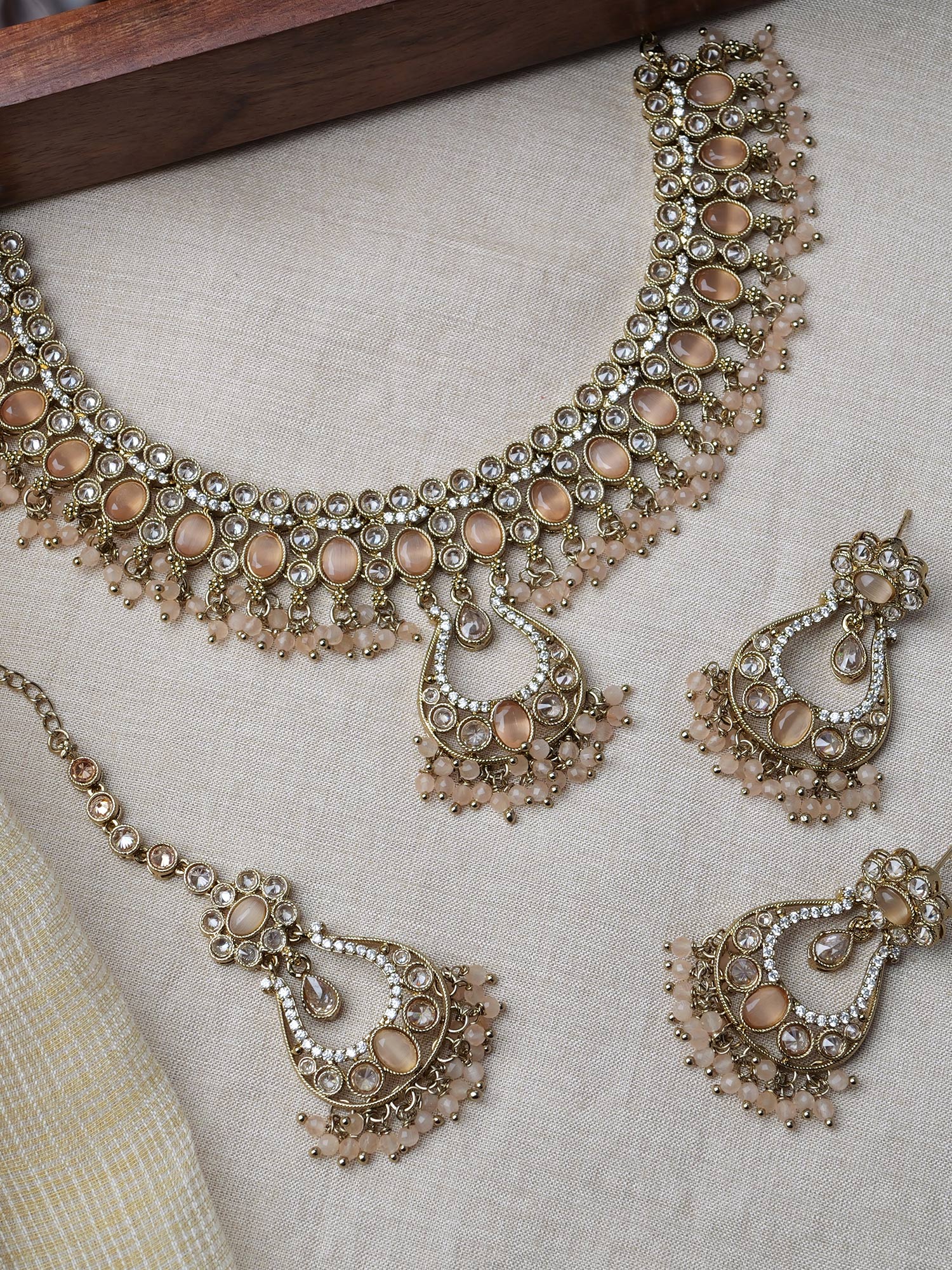 Prisha Necklace Set in Peach and Antique Gold