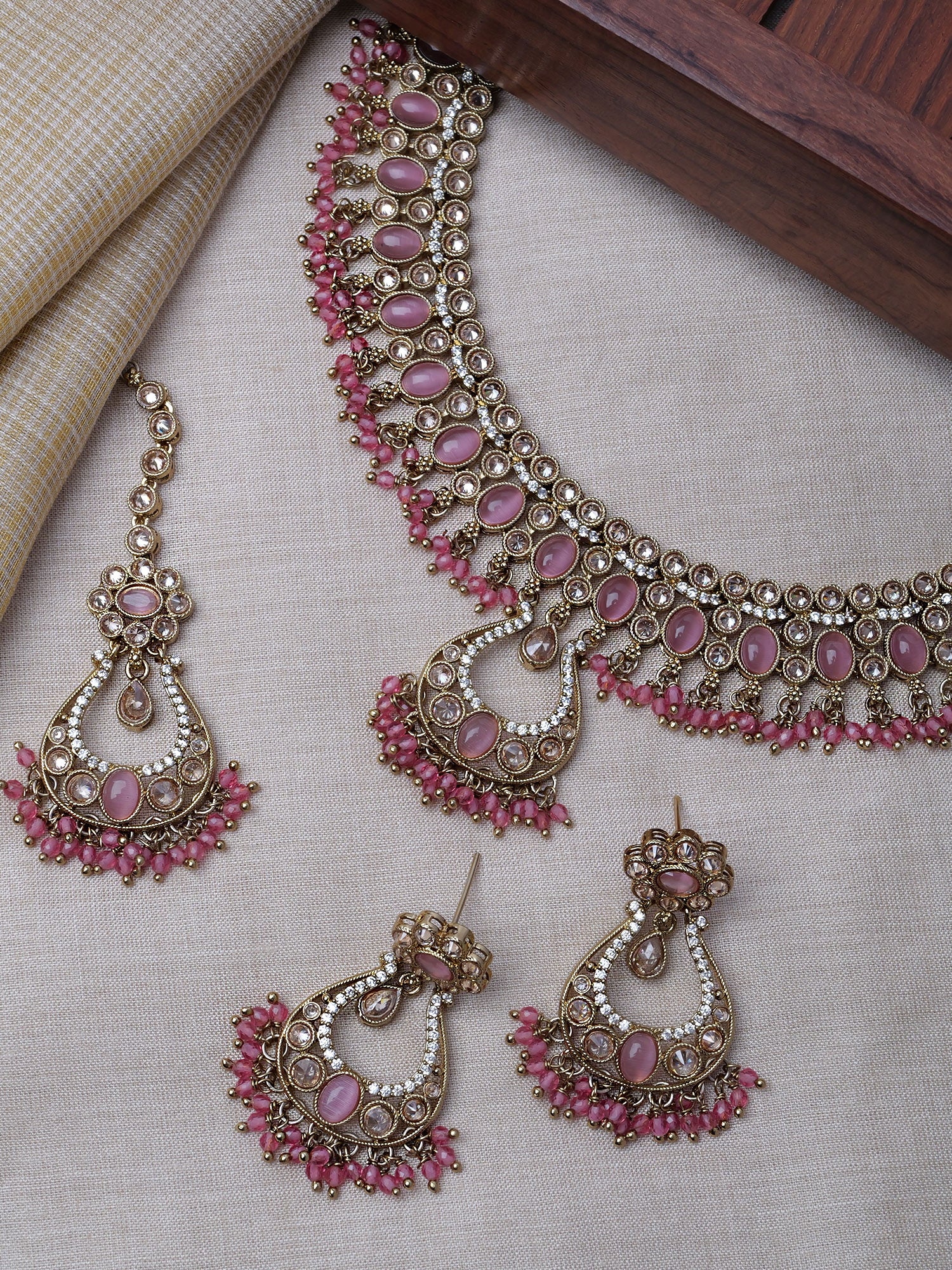 Prisha Necklace Set in Pink and Antique Gold