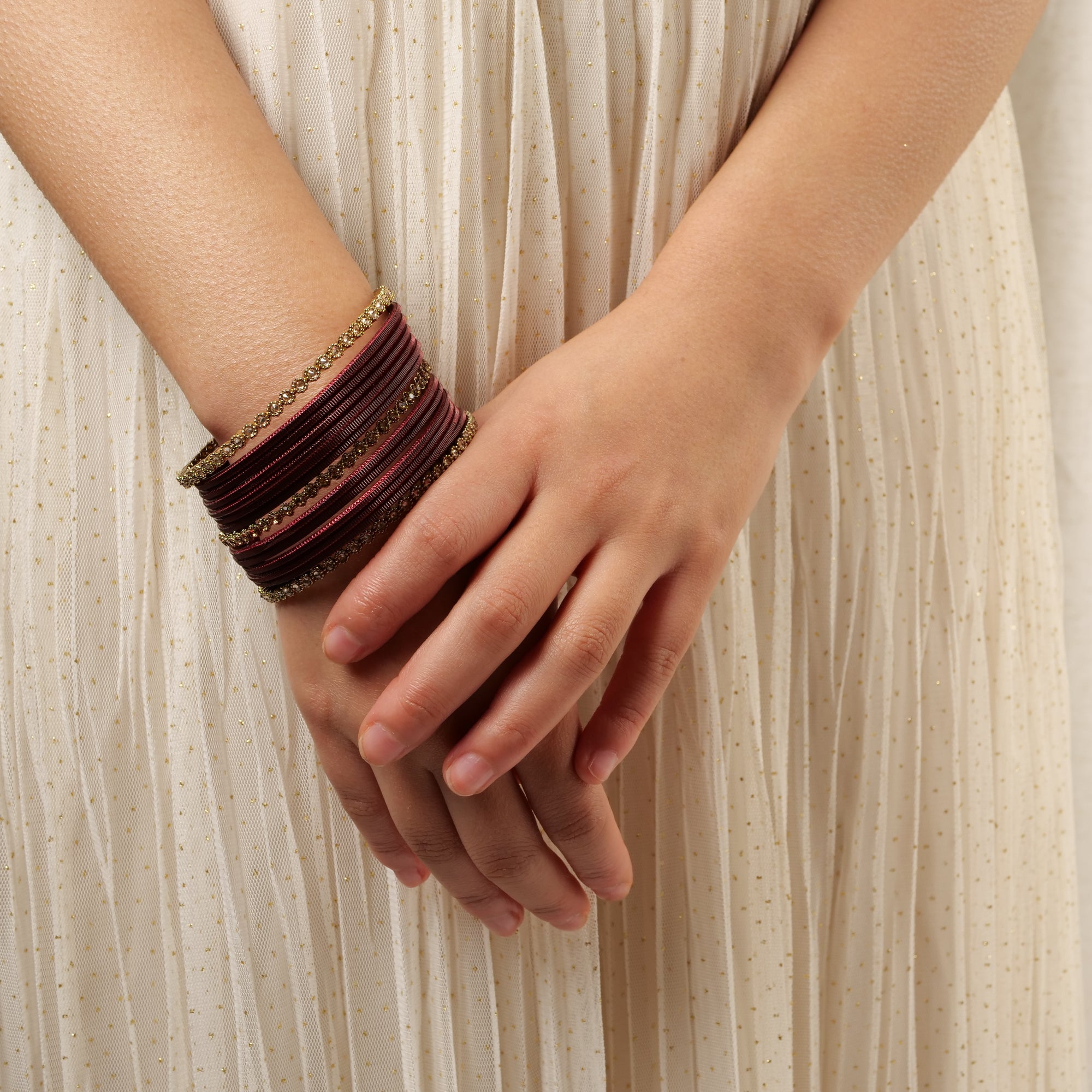 Radiant Bangle Set in Maroon