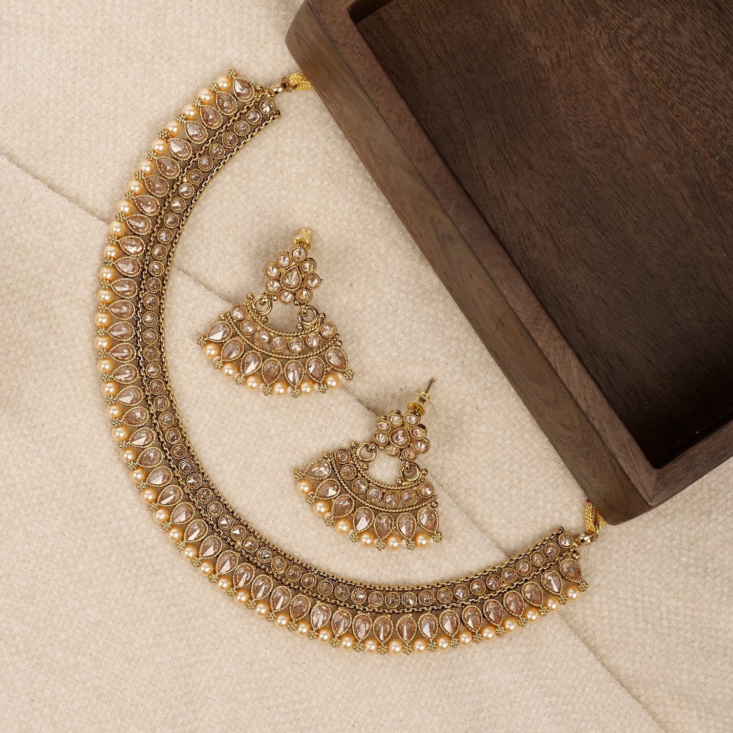 Anala Simple Necklace Set in Light Topaz and Pearl