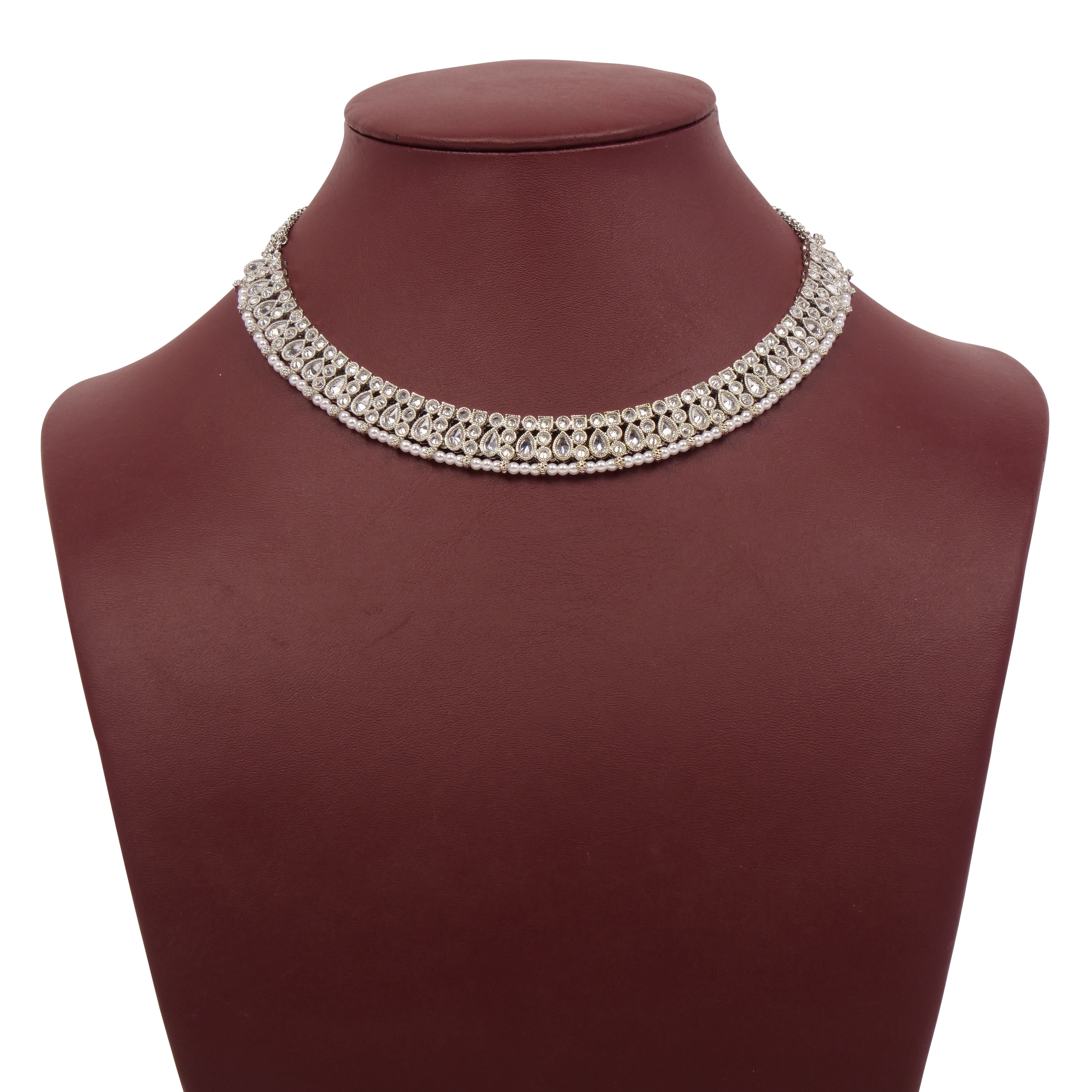 Naina Simple Necklace Set in Rhodium