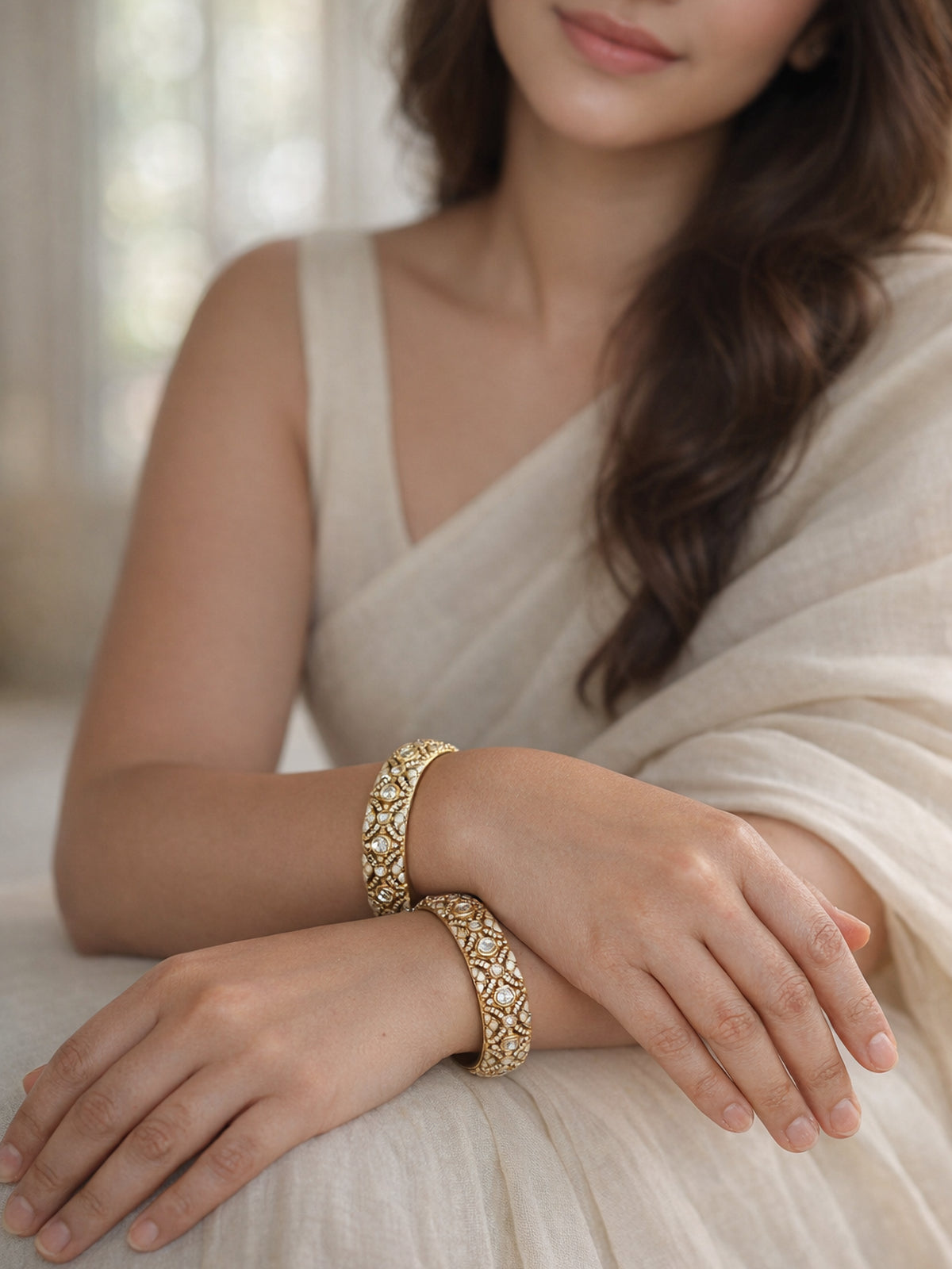 Rajeshwari Kundan Bangles in White