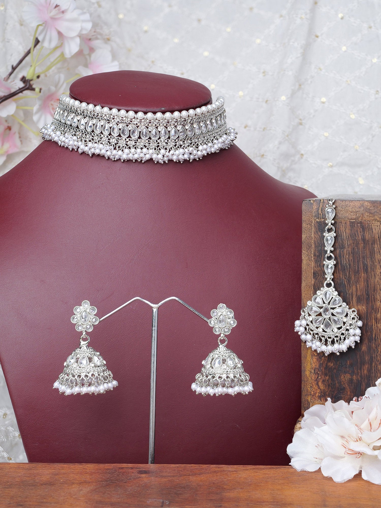 Riya Choker Set in Pearl and Rhodium