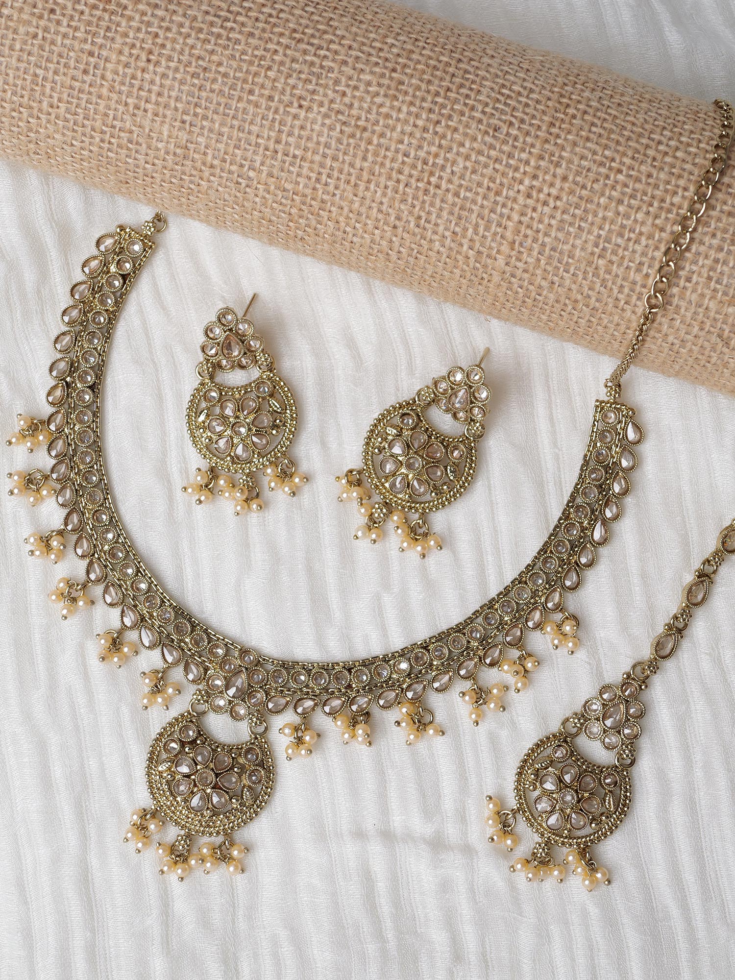 Saara Necklace Set in Champagne