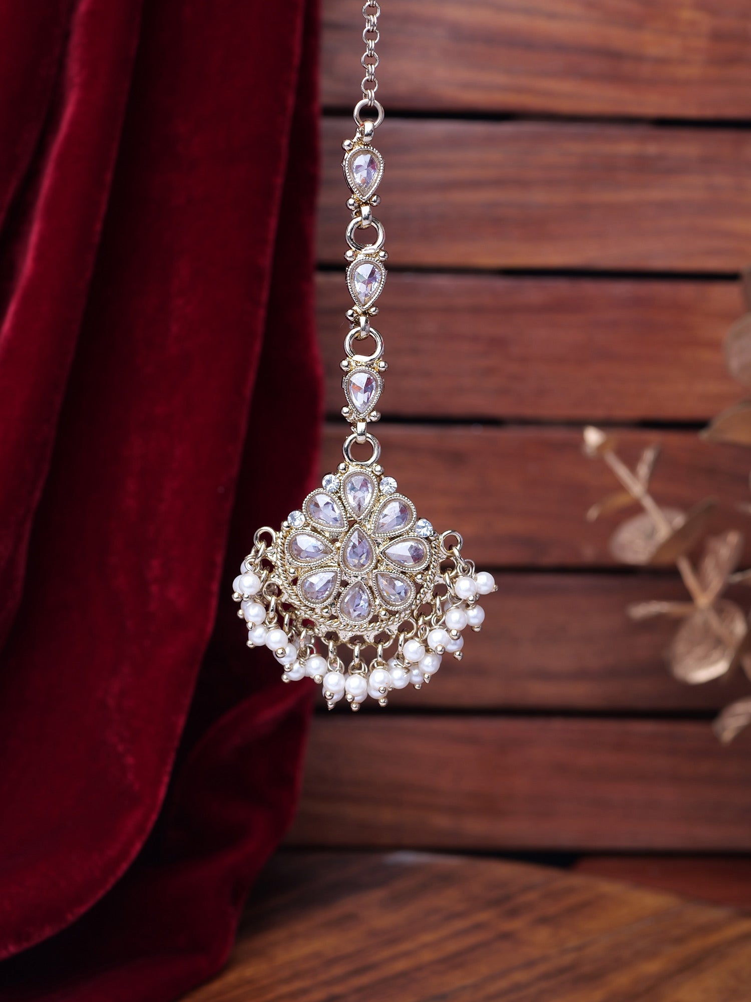 Saira Maang Tikka in Pearl and White